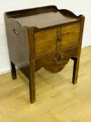 Mahogany tray top commode