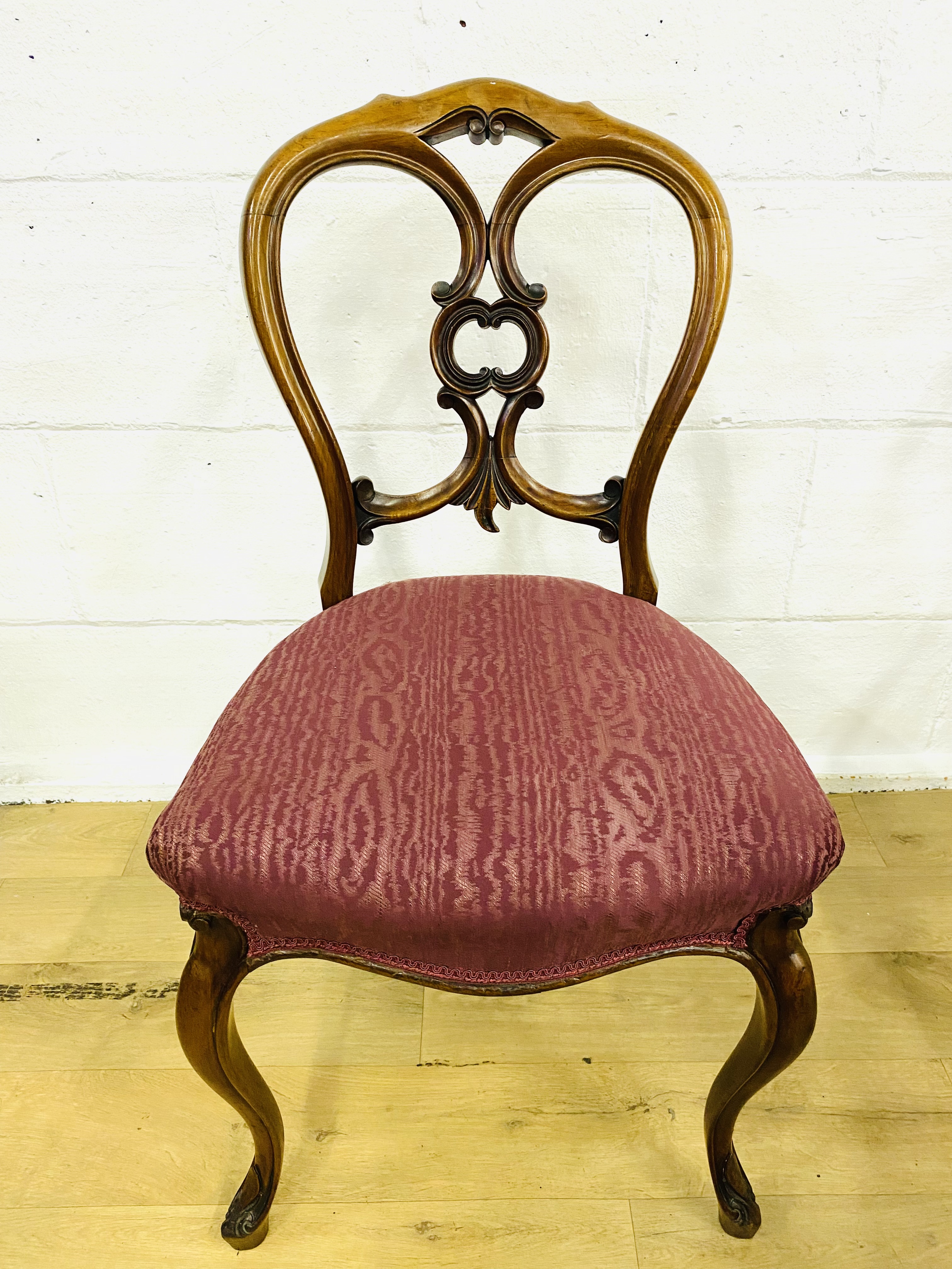 Six Victorian balloon back dining chairs - Image 6 of 6