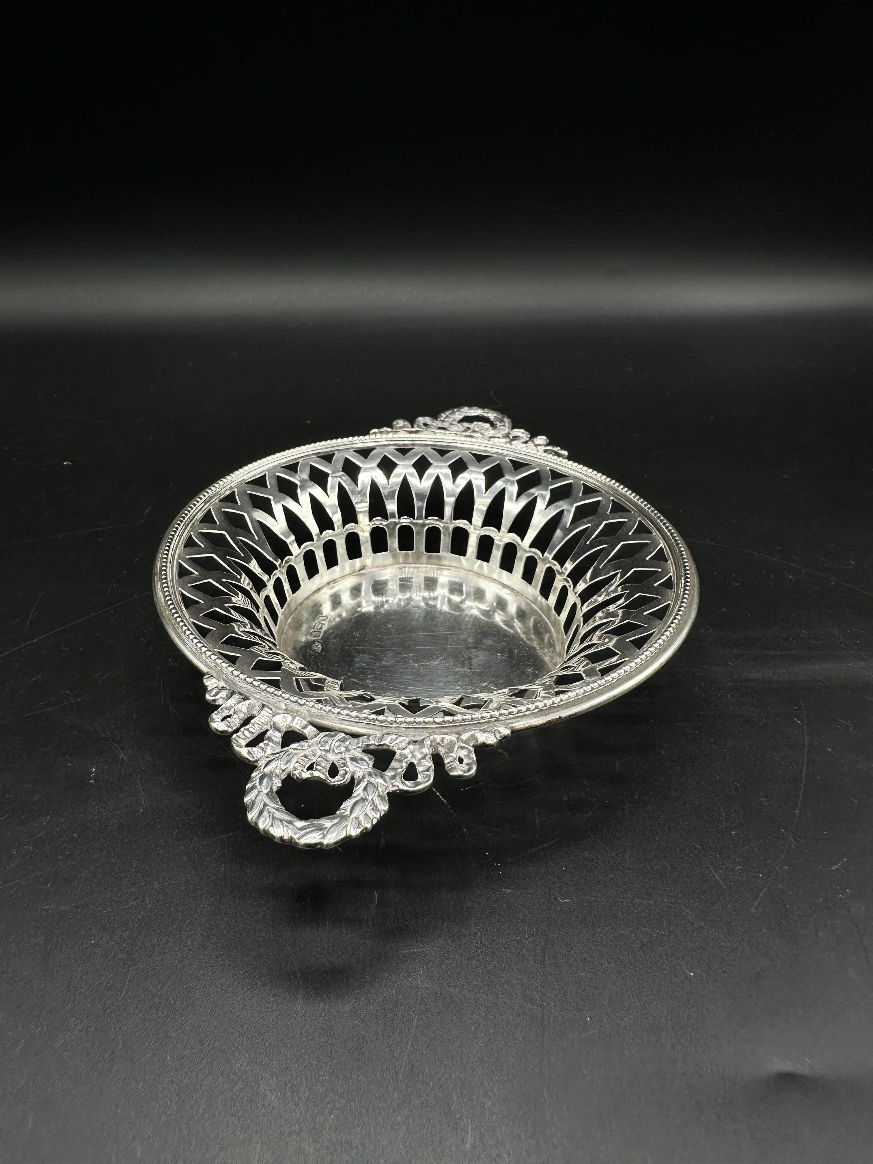 Silver pierced dish together with a silver tazza - Image 5 of 6