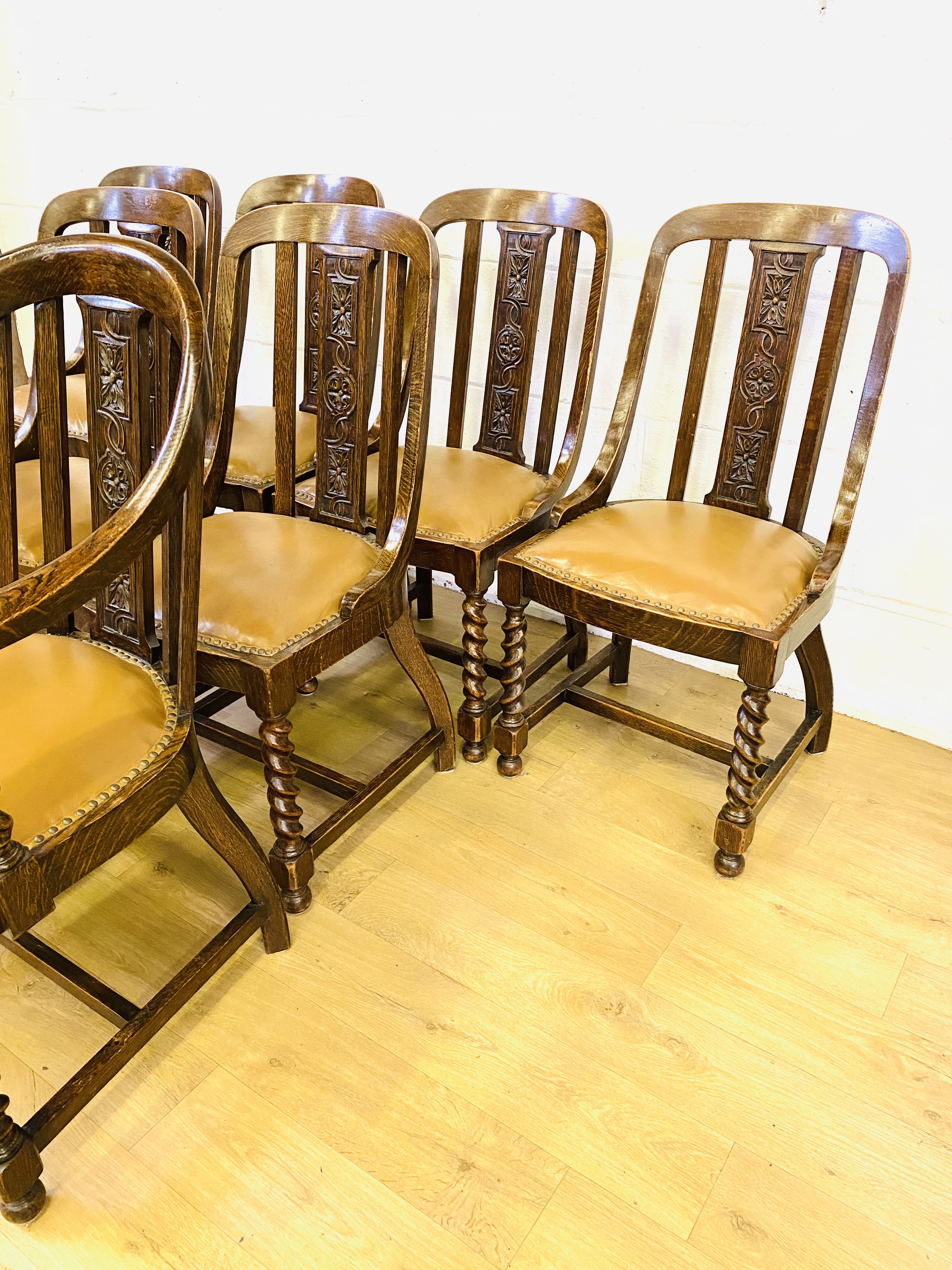 Set of eight oak dining chairs - Image 3 of 7