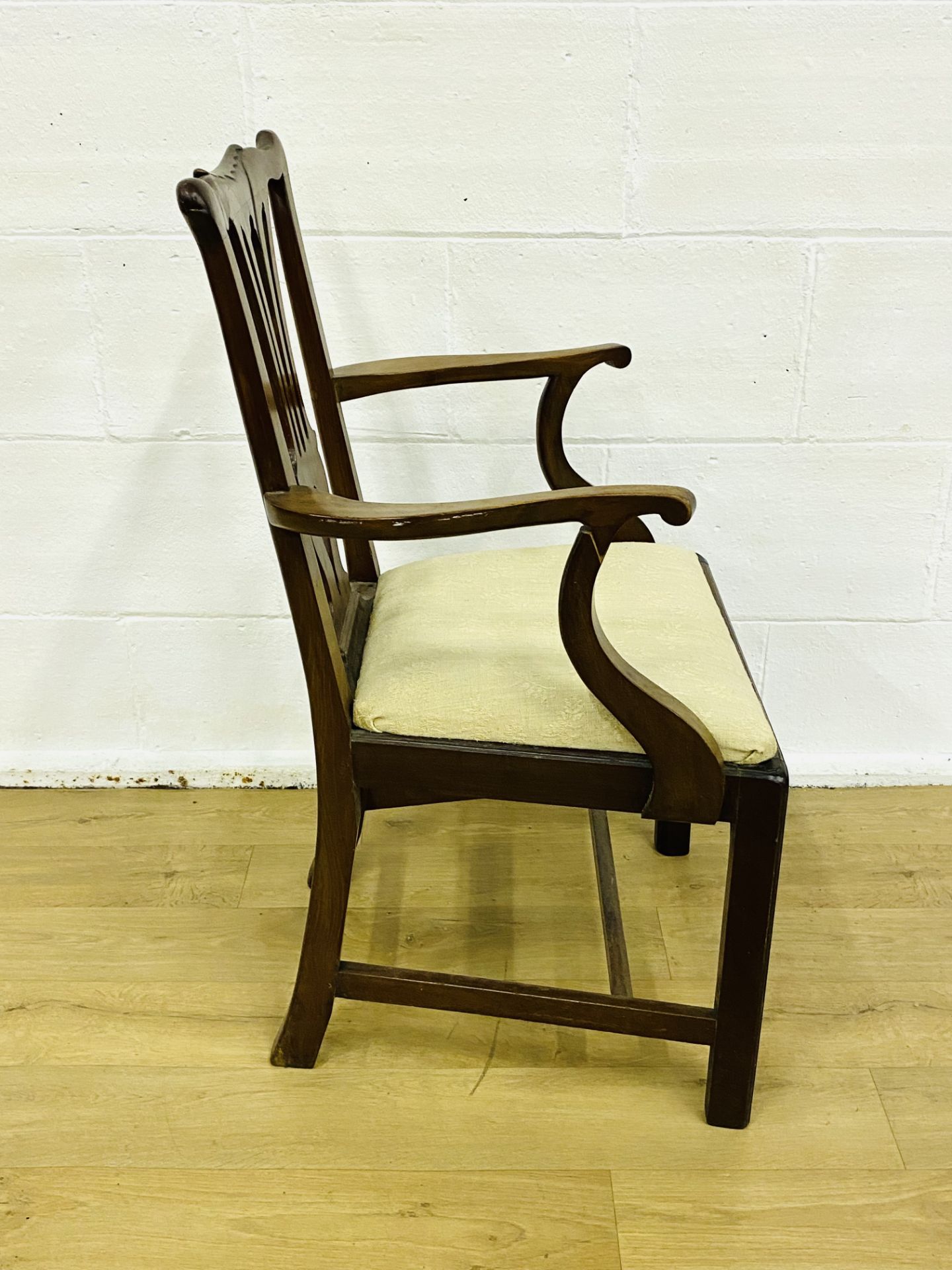 Mahogany elbow chair - Image 4 of 4