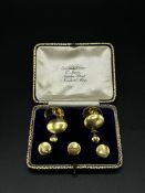 18ct gold pair of cufflinks and shirt studs
