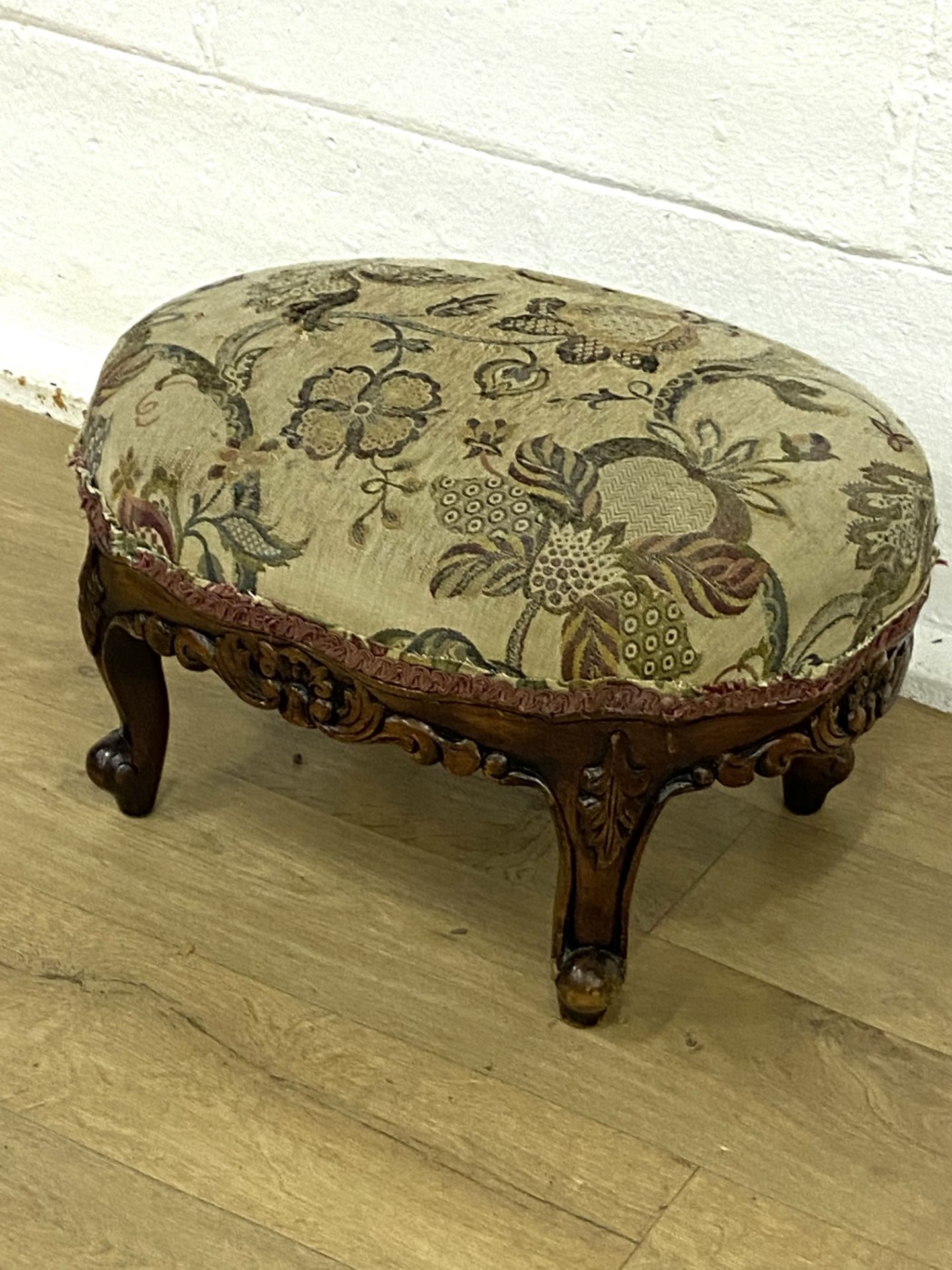 Mahogany oval footstool - Image 3 of 3