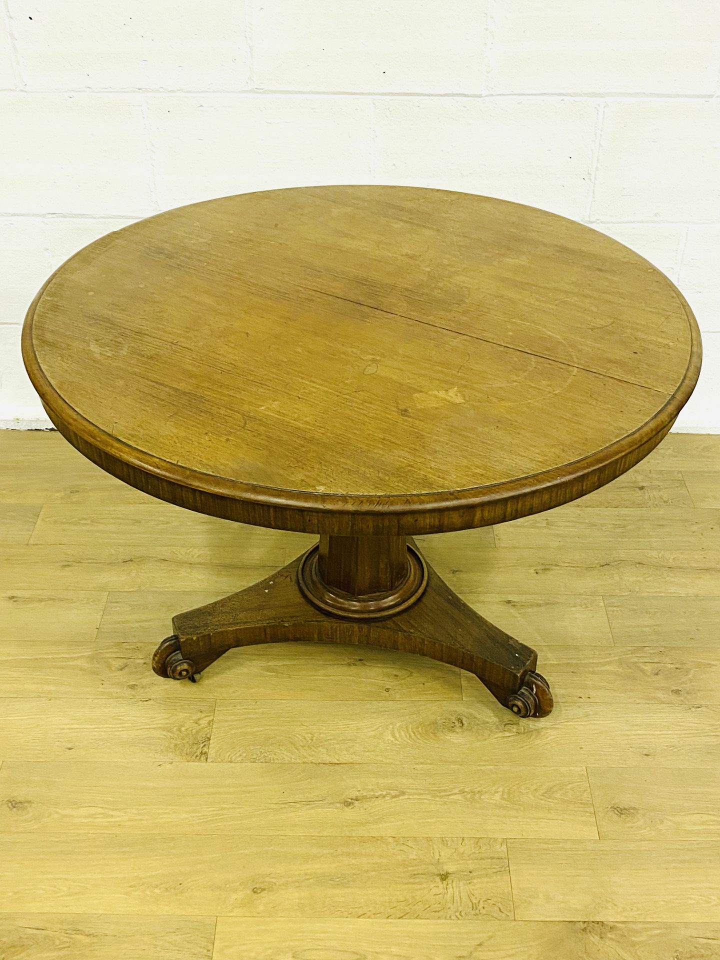 Mahogany breakfast table - Image 3 of 4