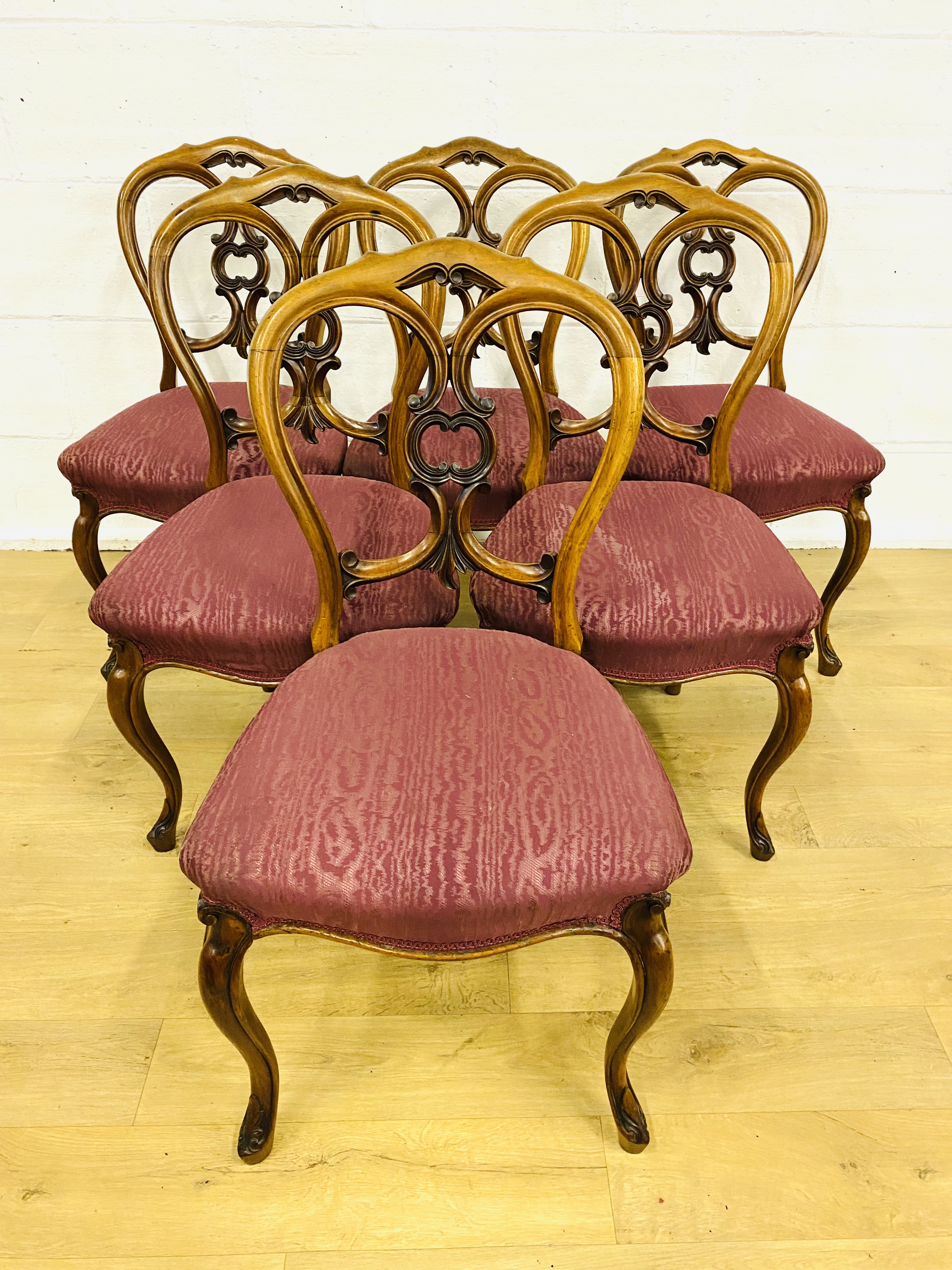Six Victorian balloon back dining chairs - Image 2 of 6