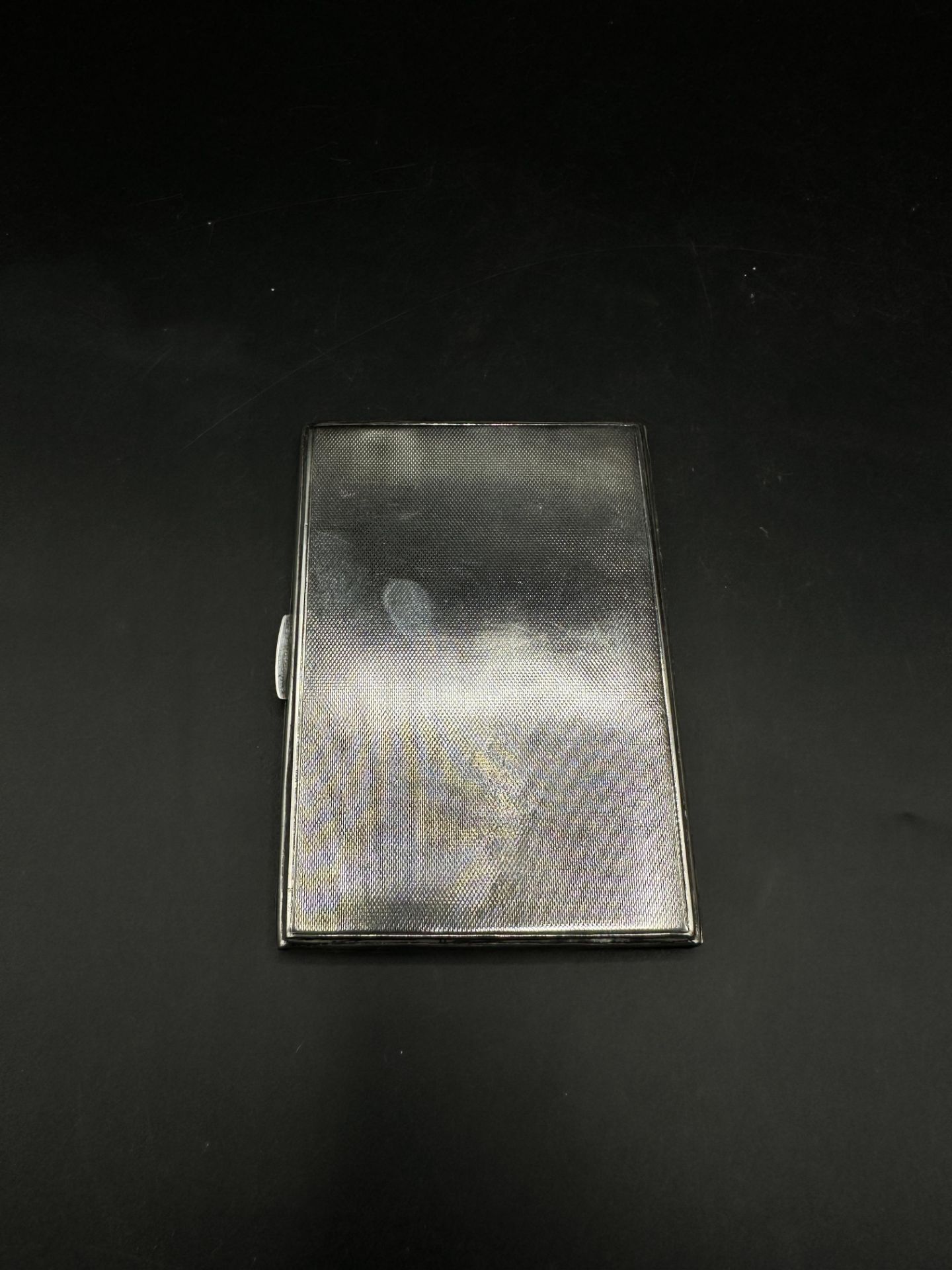 Silver engine turned cigarette case - Image 4 of 5