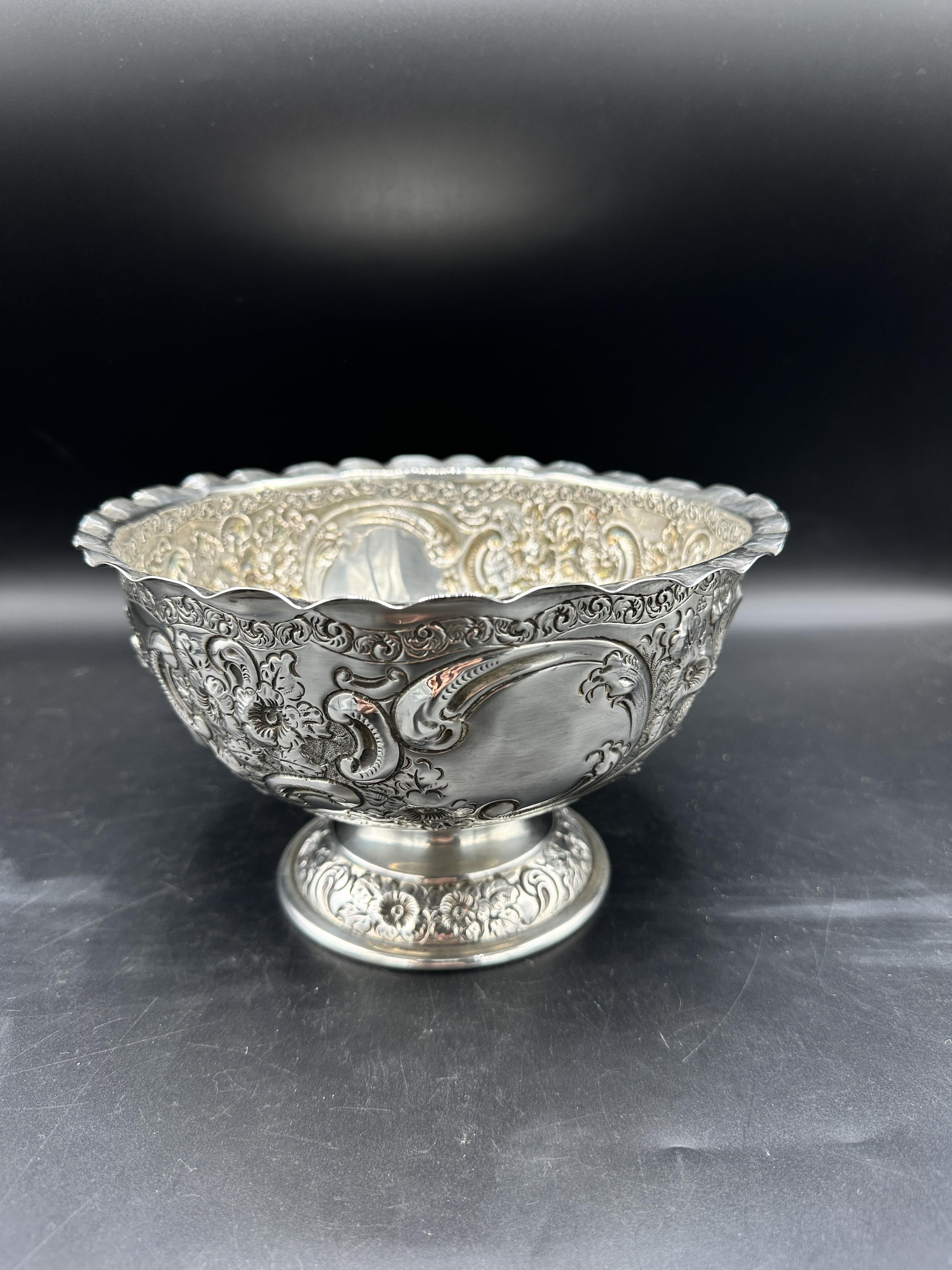 Silver repousse bowl - Image 3 of 5