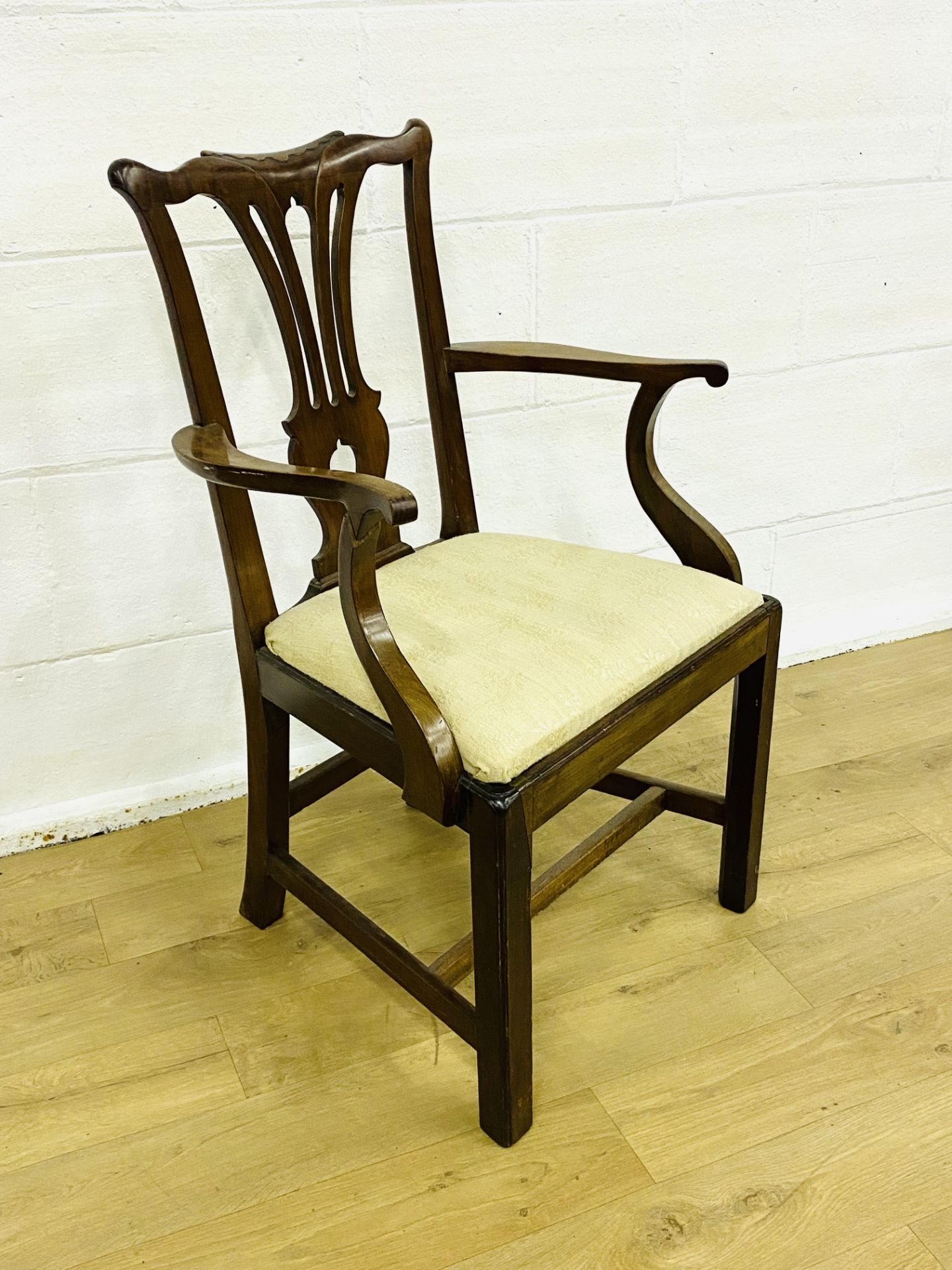 Mahogany elbow chair - Image 2 of 4