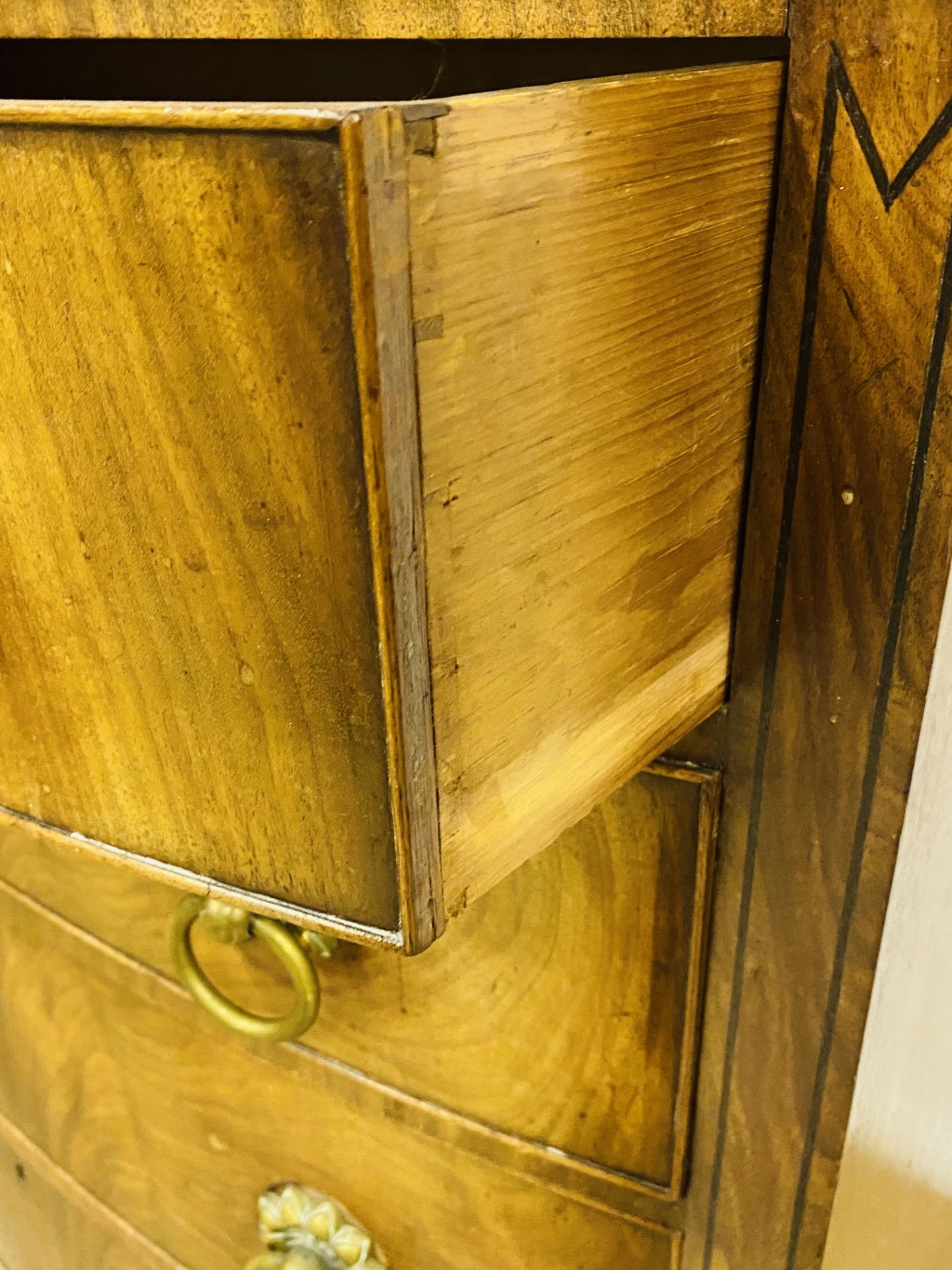 Bow fronted chest of drawers - Image 7 of 7
