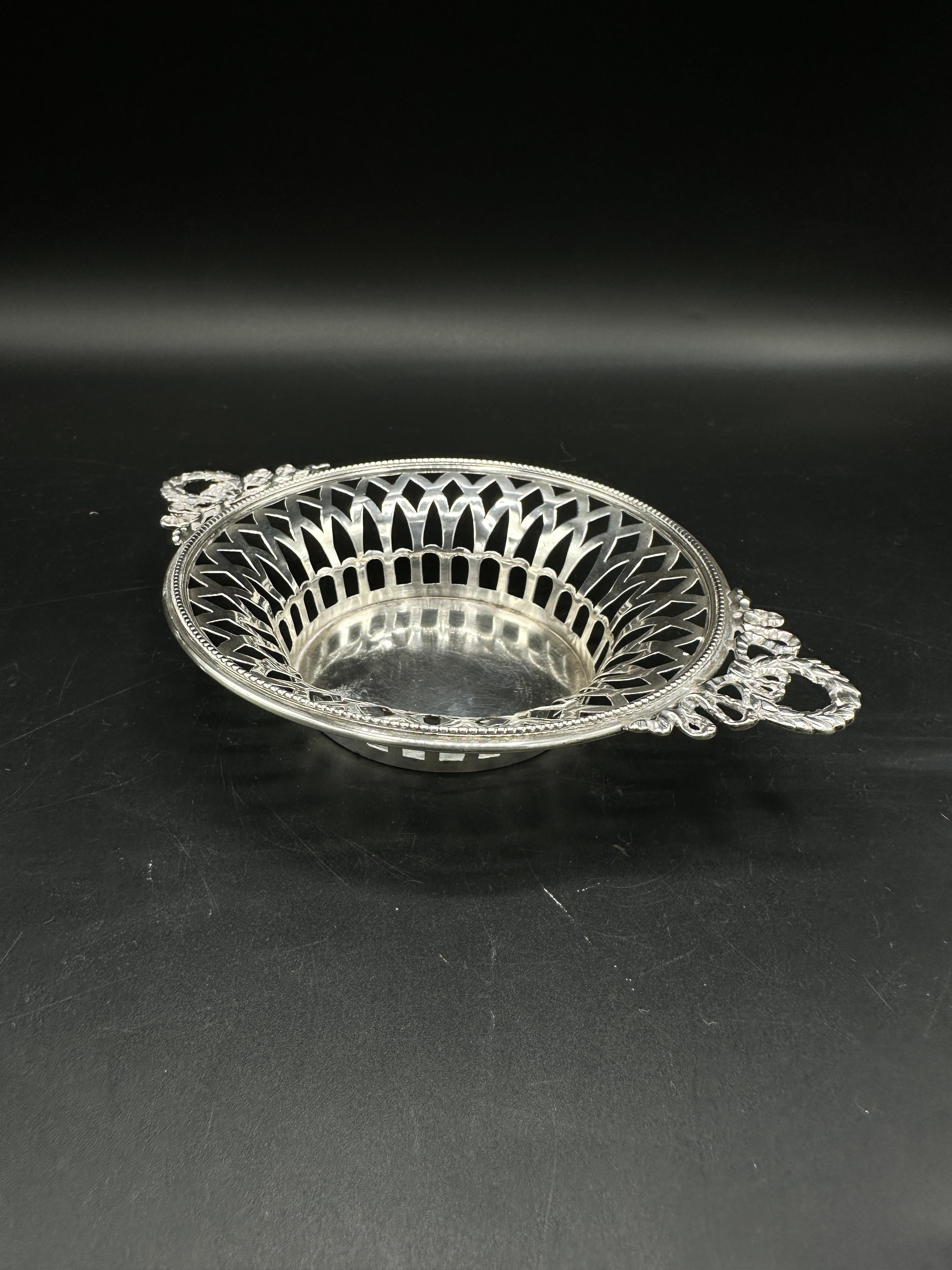 Silver pierced dish together with a silver tazza - Image 6 of 6