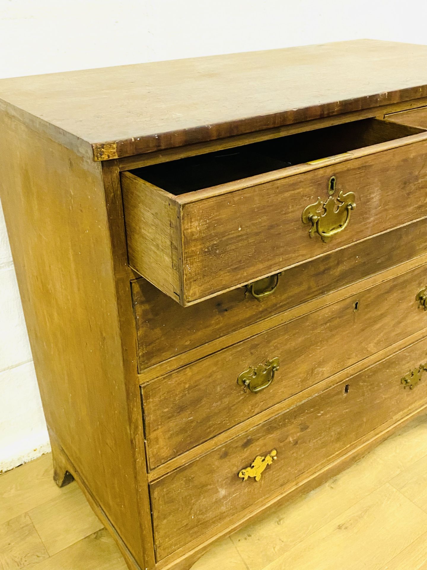 19th century chest of drawers - Image 4 of 6