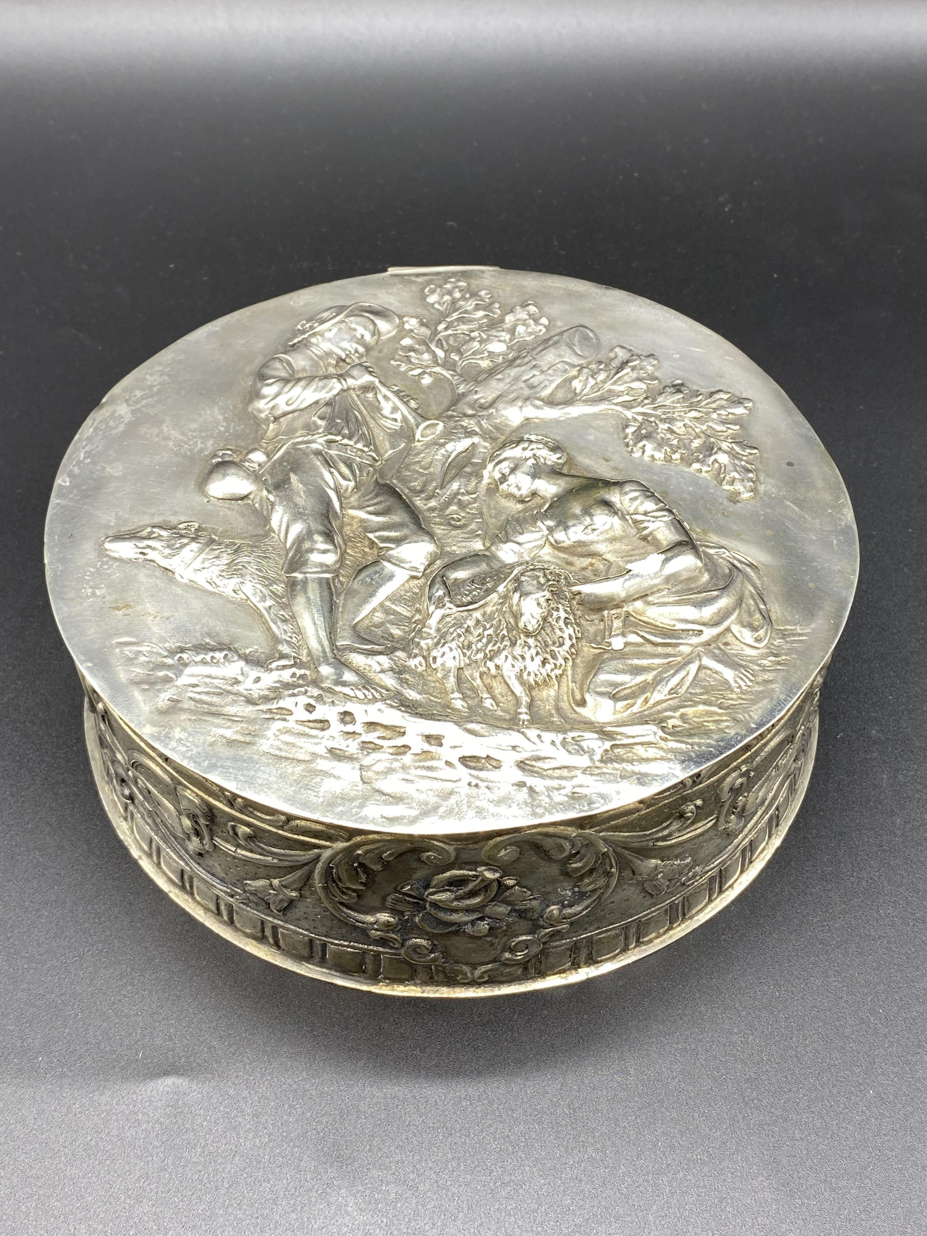 Hanau silver lidded box