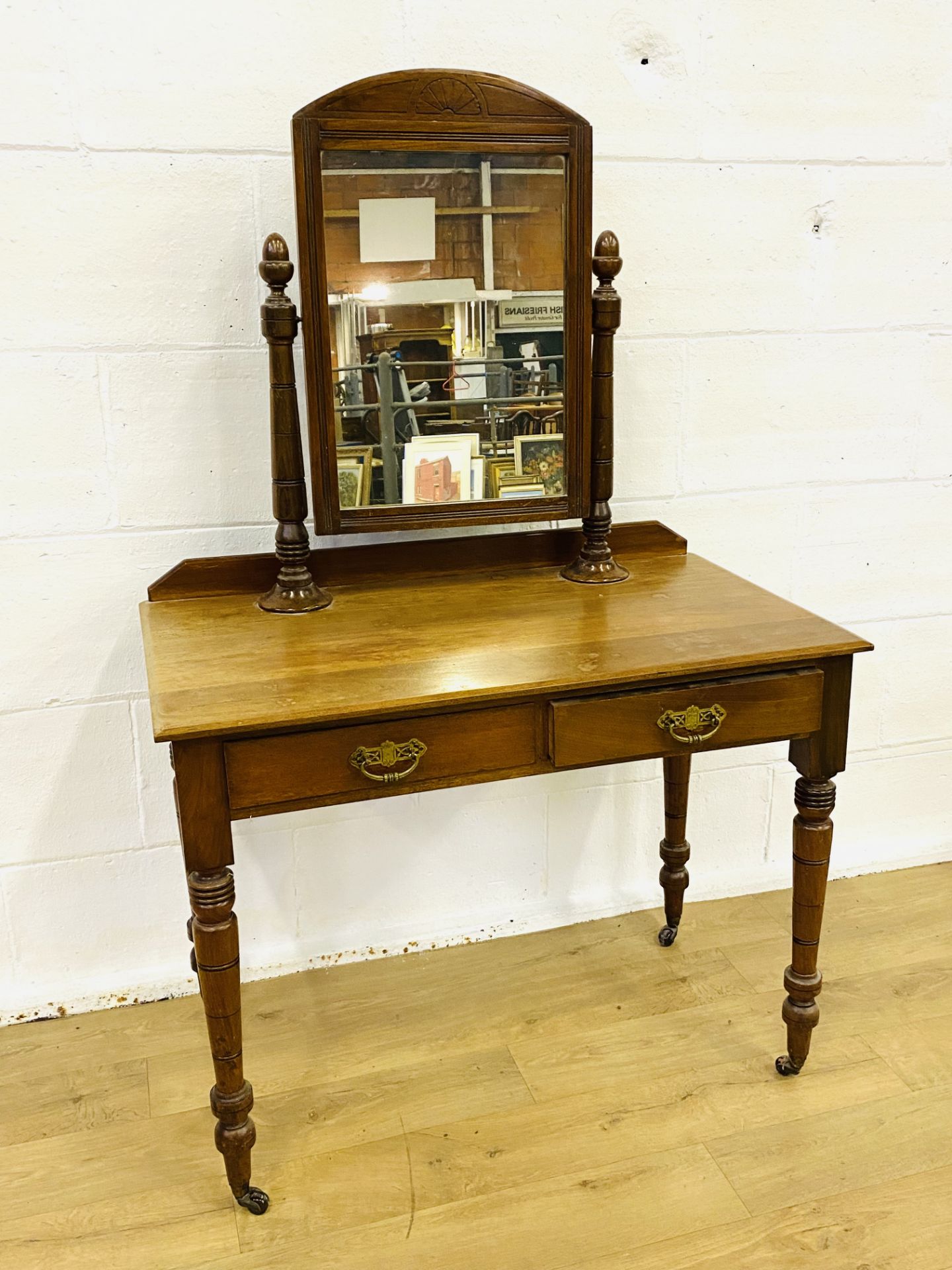 Mahogany dressing table