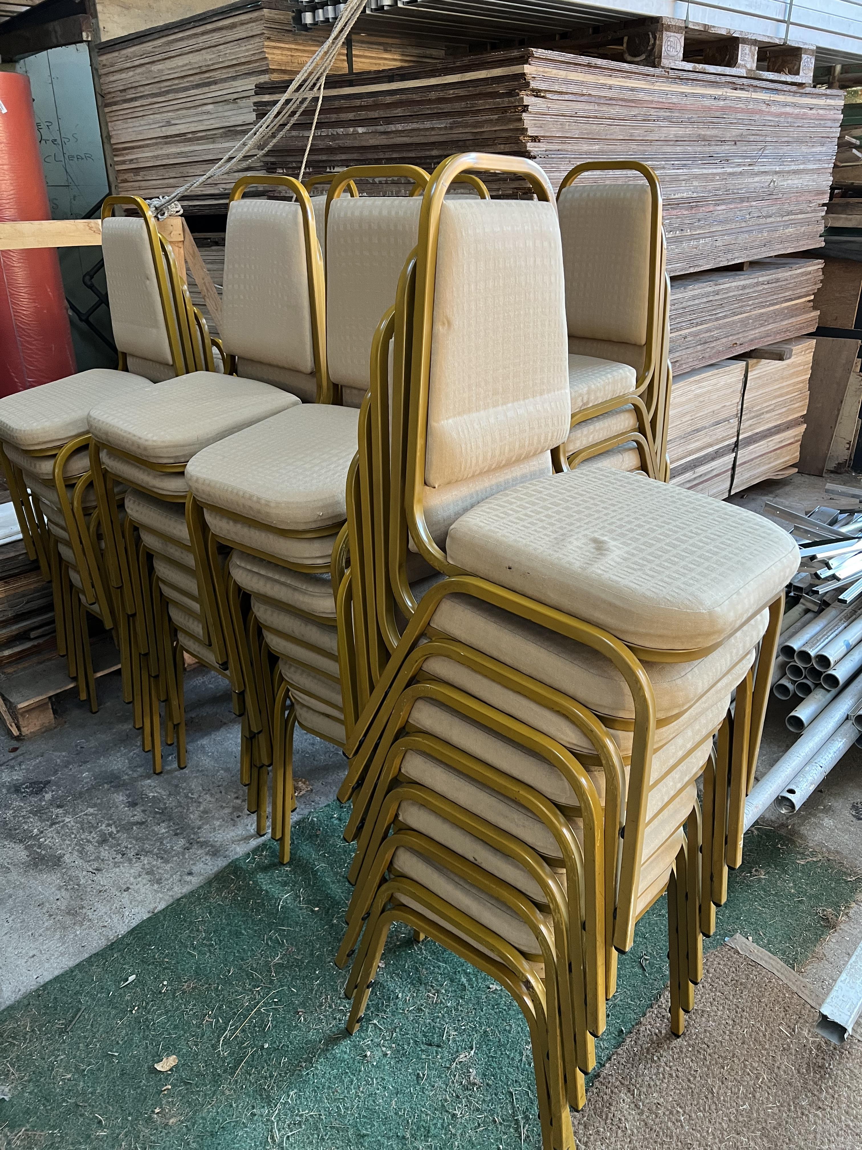 40 banquet chairs with gold seat and back. This lot is subject to VAT - Image 4 of 5