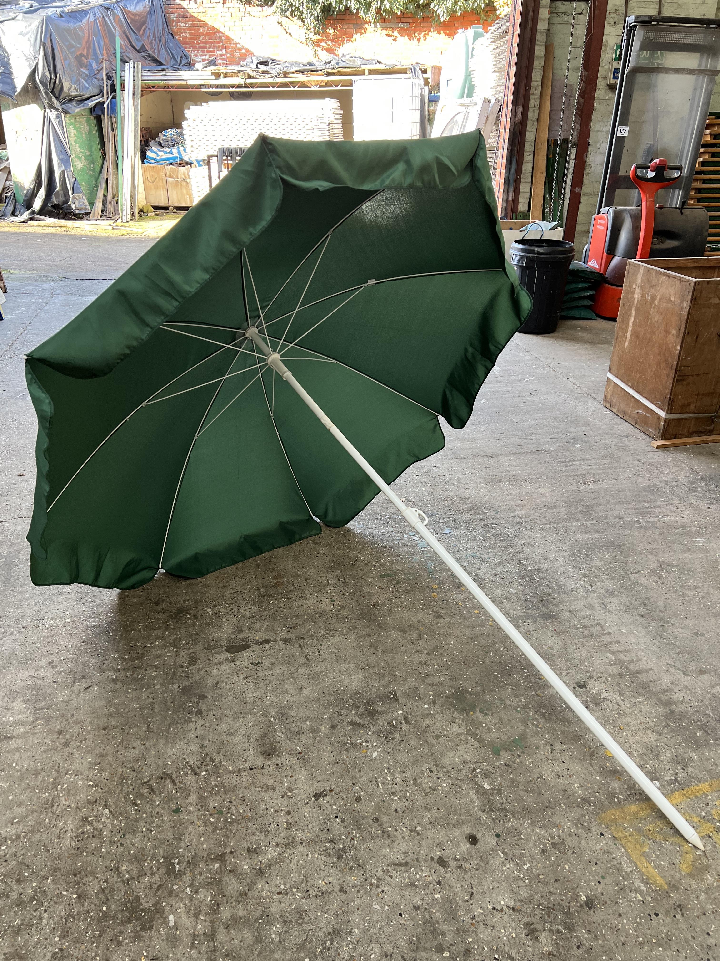 5 no 1.5m diameter green garden umbrellas. This lot is subject to VAT - Image 2 of 2