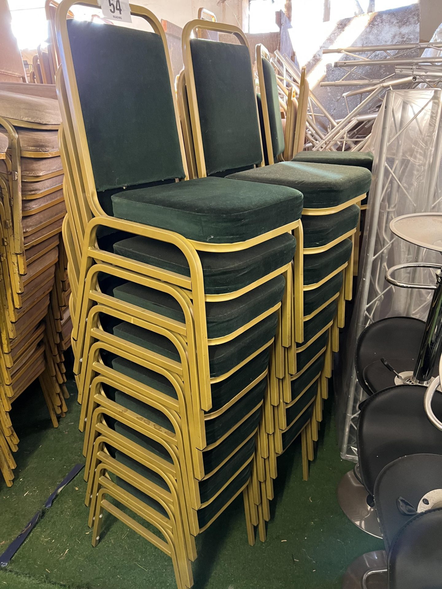 27 banquet chairs with green seat and back. This lot is subject to VAT - Image 3 of 4
