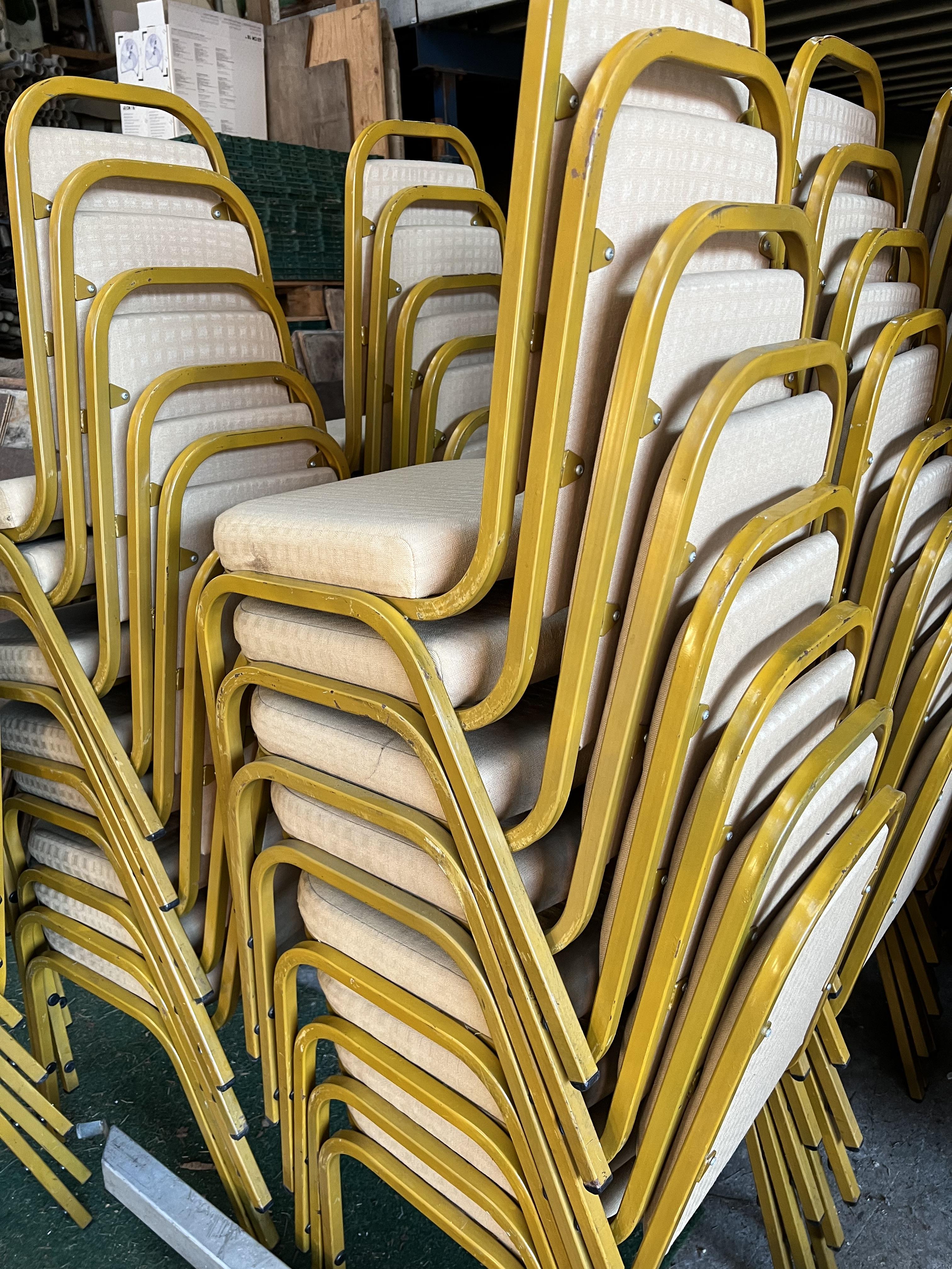 40 banquet chairs with gold seat and back. This lot is subject to VAT - Image 5 of 5