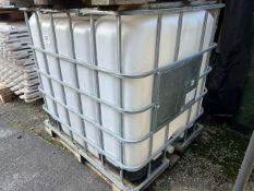 1000 litre IBC tank. This lot is subject to VAT