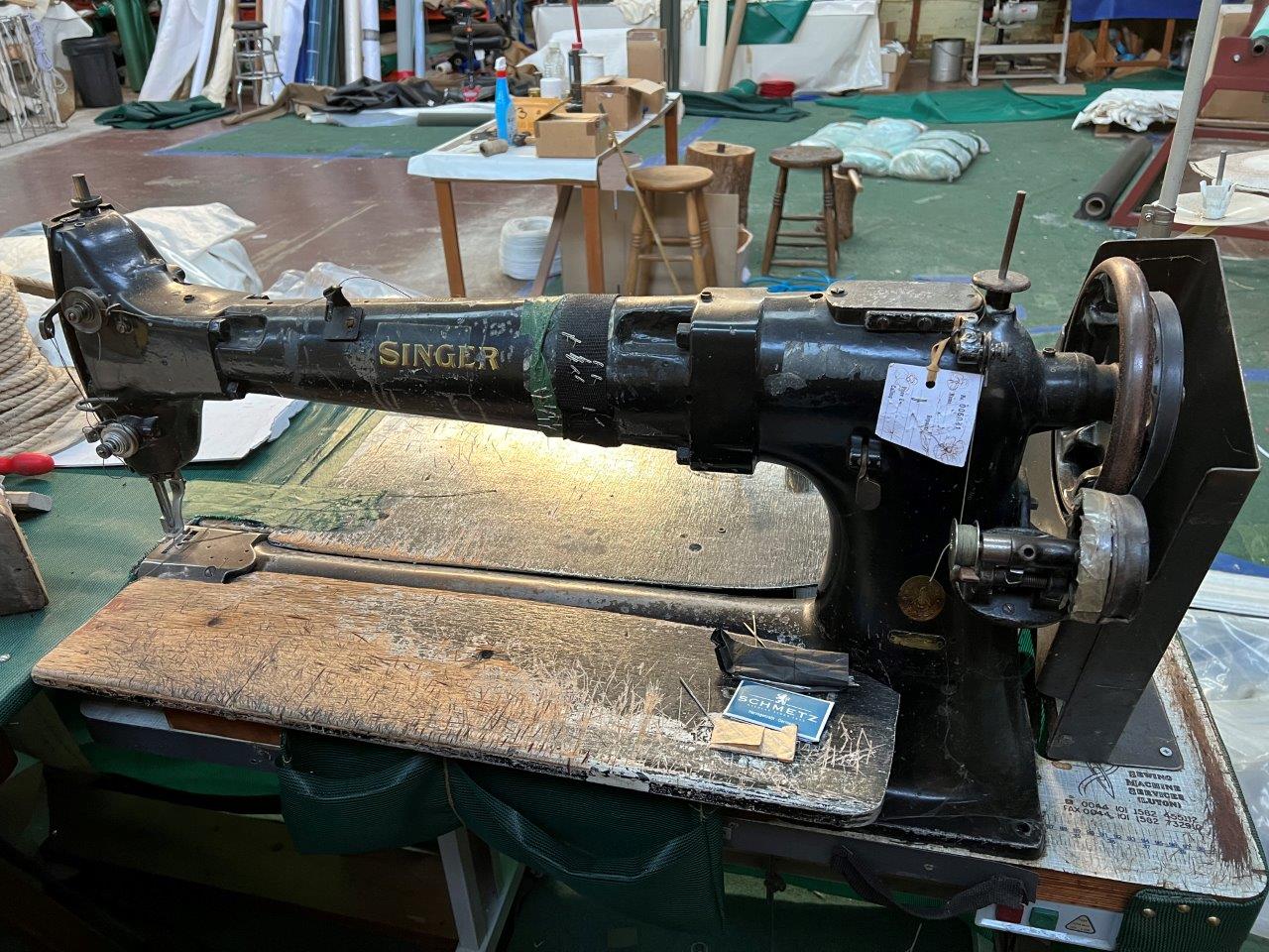 Singer 133K17 long arm sewing machine. This lot is subject to VAT - Image 2 of 2