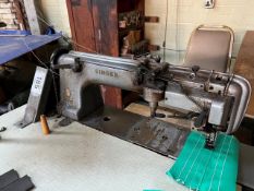 Singer 320W104 twin needle chain stitch sewing machine. This lot is subject to VAT