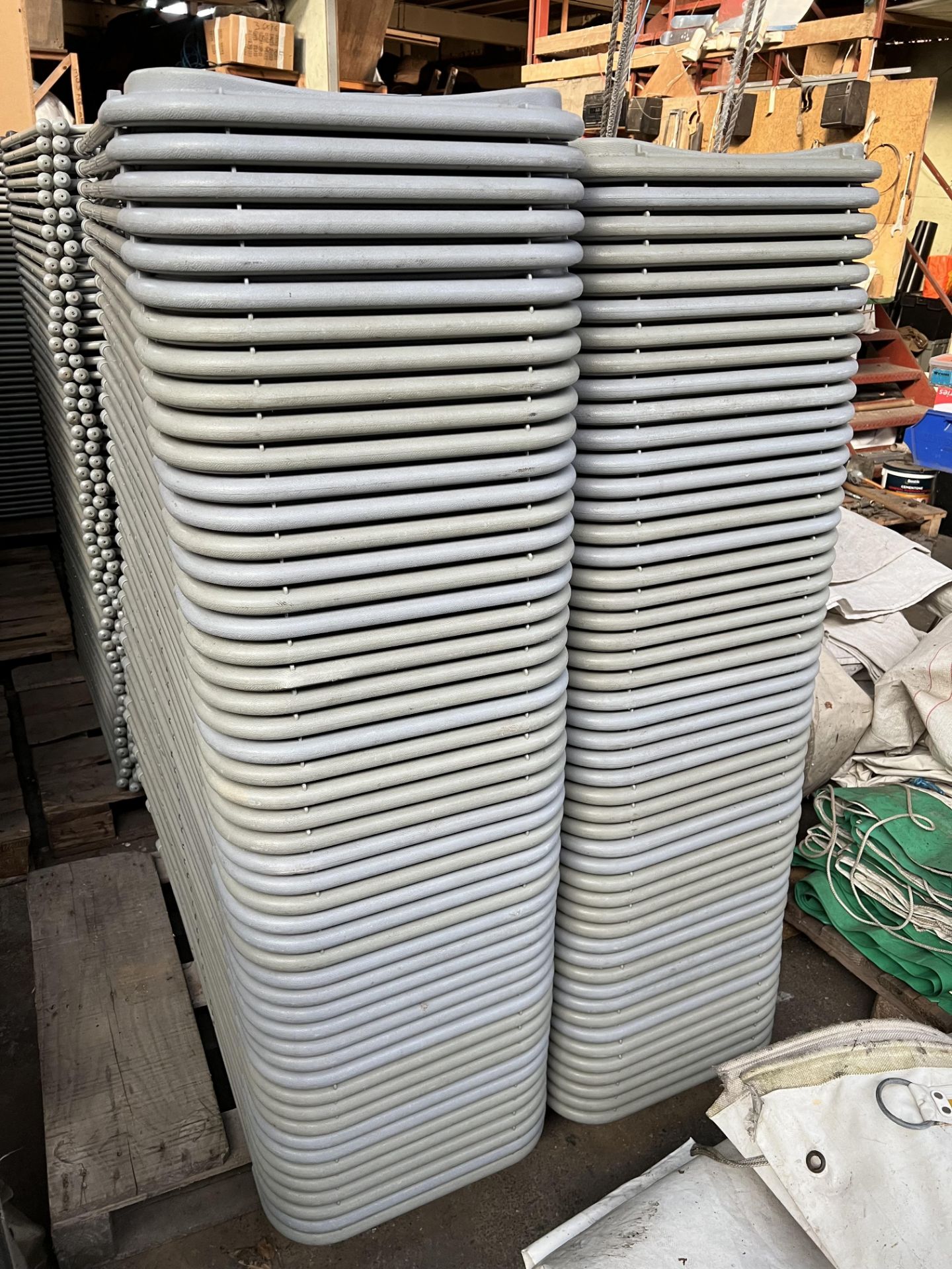 100 Samsonite folding chairs, light grey. This lot is subject to VAT. - Image 2 of 2