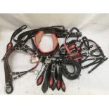 Set of trade harness to fit a mini Shetland. This lot carries VAT.