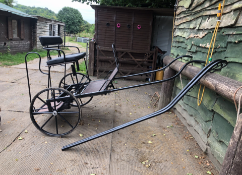 COMPETITION CARRIAGE built by Bellcrown to suit 10 to 13hh. Painted black with natural varnished