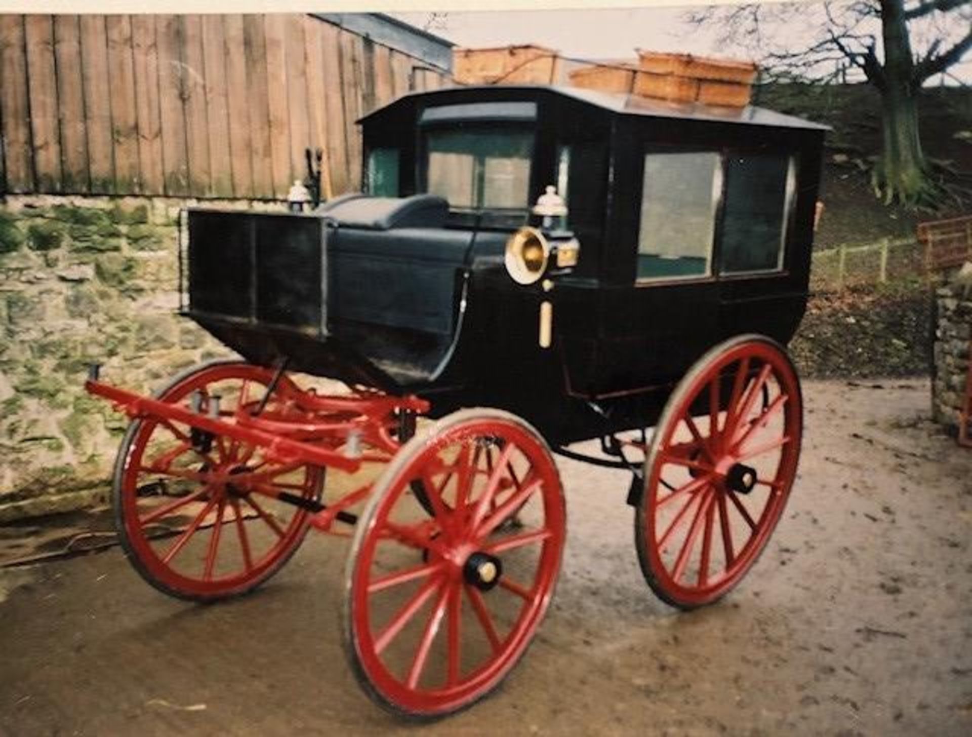 WAGONETTE/OMNIBUS built by McNaught & Smith of Worcester & London in 1877 to suit a single or