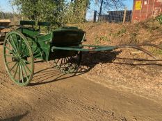 PICKERING FLOAT built by Williams Bros of Denbigh in the 1940's to suit 14.2hh. Painted dark green