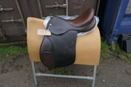 Barnsby brown leather saddle 17.5" wide fit