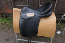 Ideal black leather dressage saddle 19" wide fit