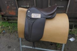 Barnsby brown leather dressage/show saddle 15.5" medium fit