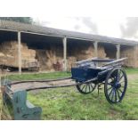 NORFOLK CART built by Hoopers of Haymarket, London to suit a 16hh. The slatted sided body is painted