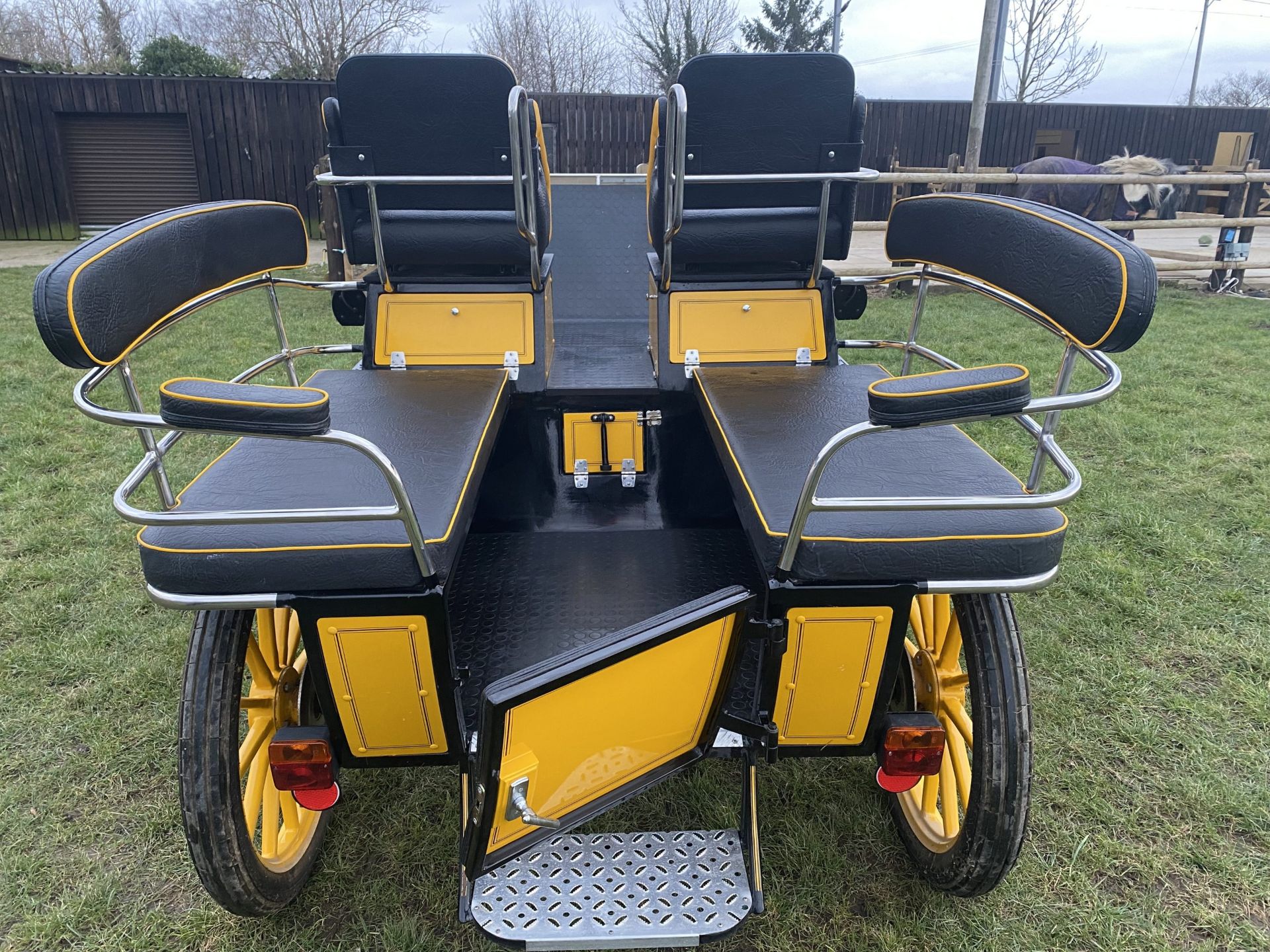 PLEASURE/TRAINING VEHICLE built by Cumbria Carriages to suit 16.2 to 18hh single or pair. Finished - Image 4 of 5