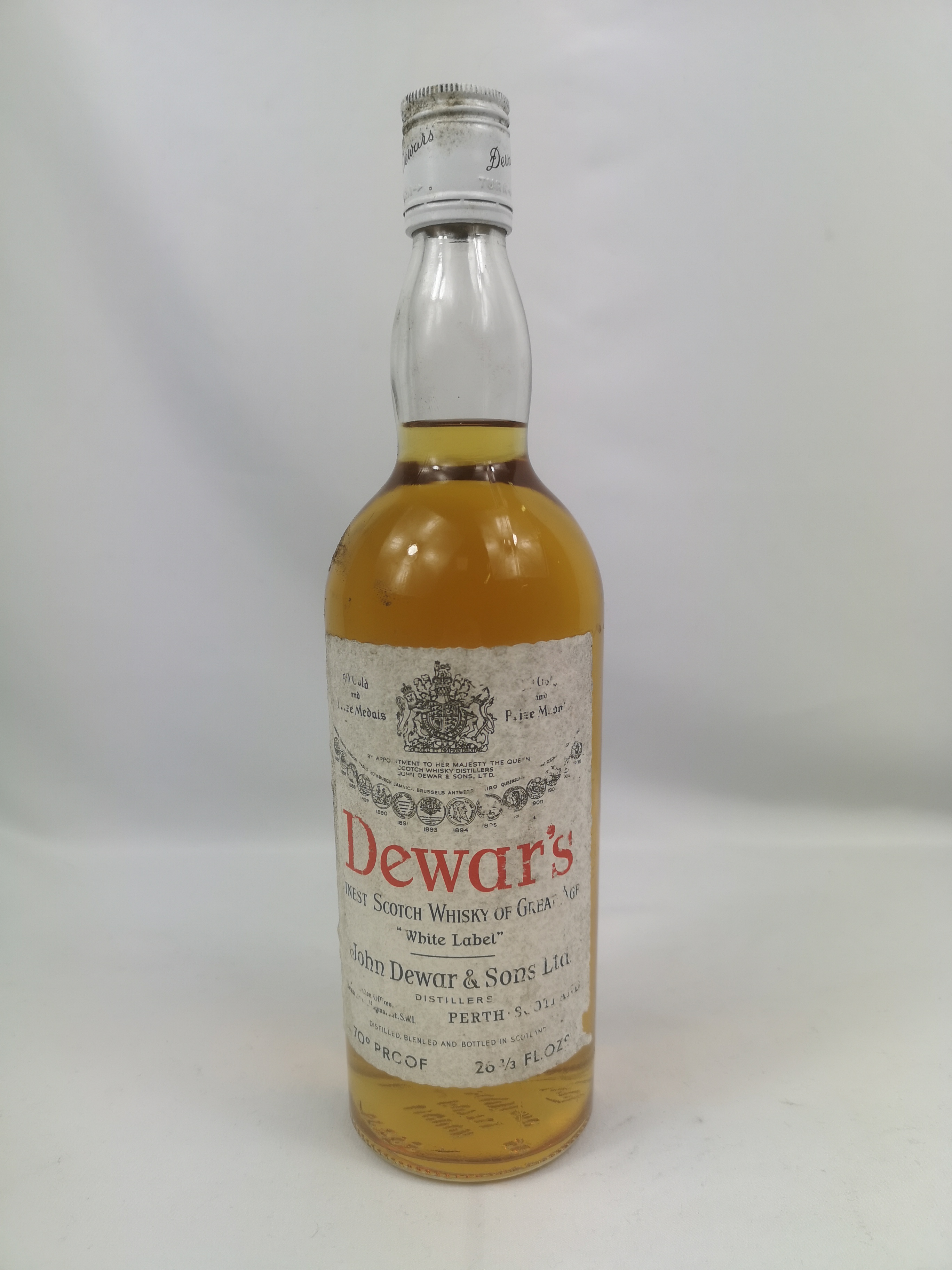 Bottle of Dewars scotch whisky, bottle of brandy and cognac - Image 4 of 4