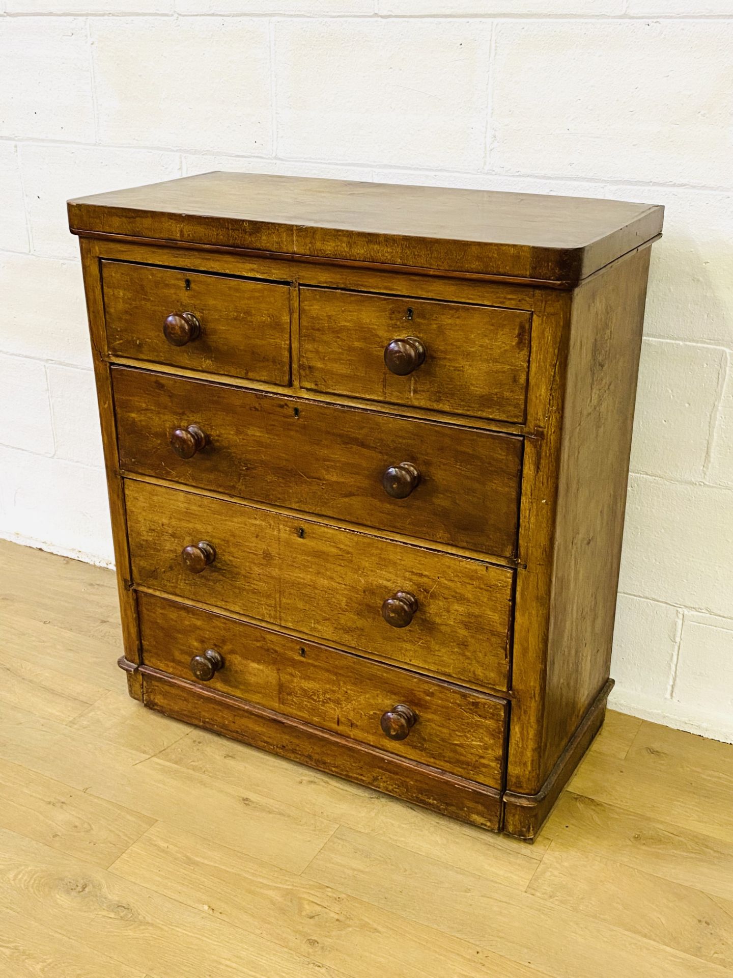 Victorian mahogany chest of drawers - Image 5 of 5
