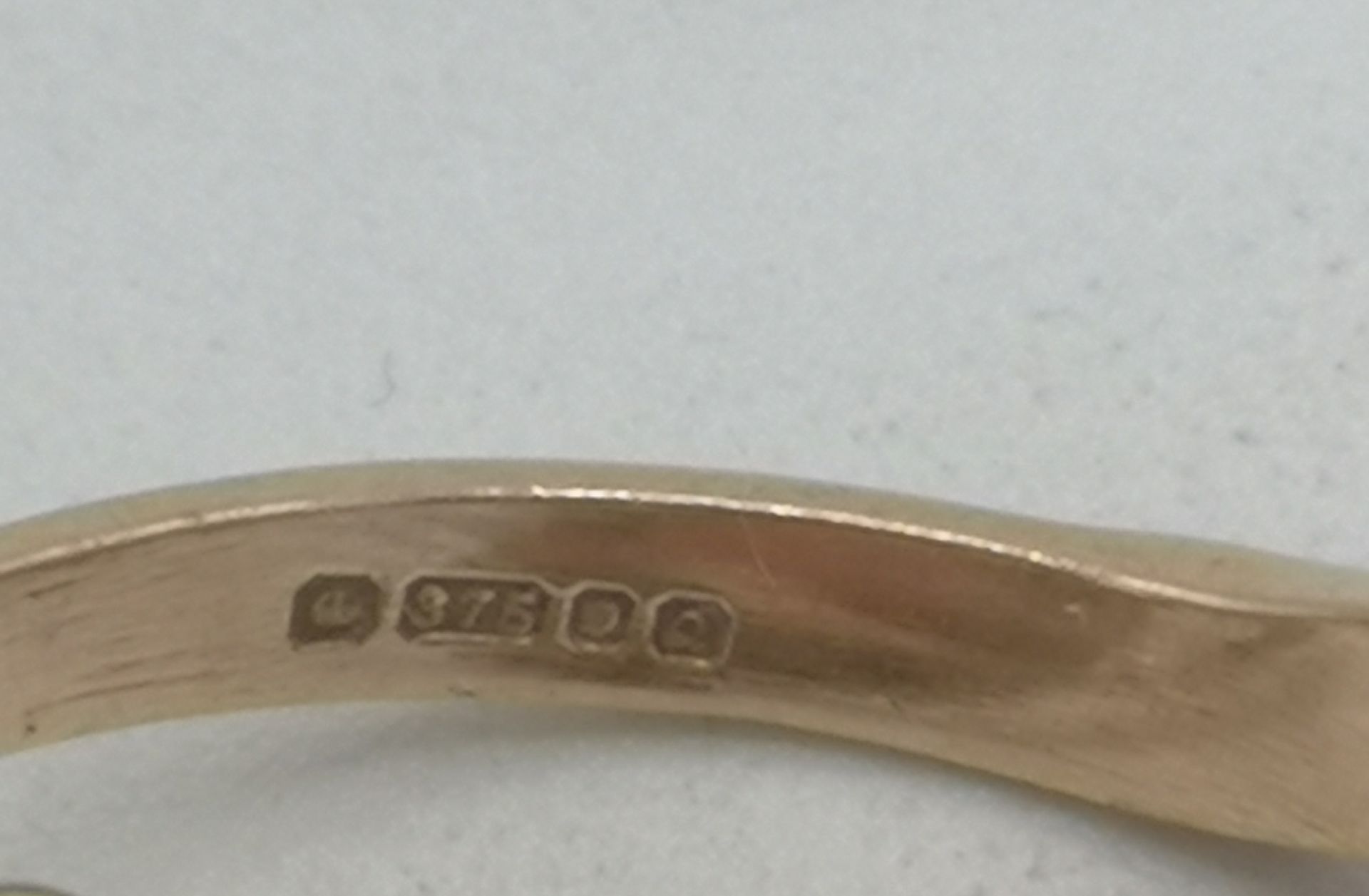 Eight 9ct gold rings - Image 22 of 27