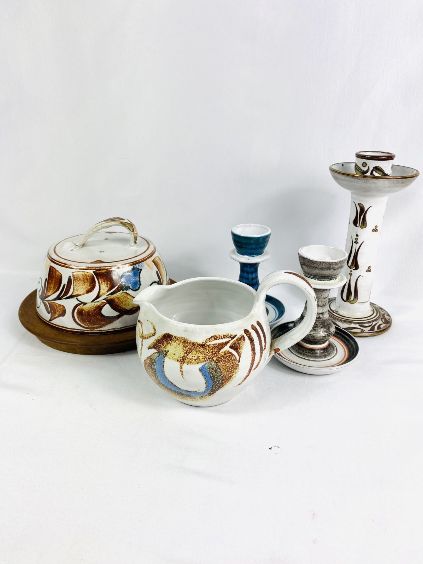 Five pieces of studio pottery - Image 5 of 5