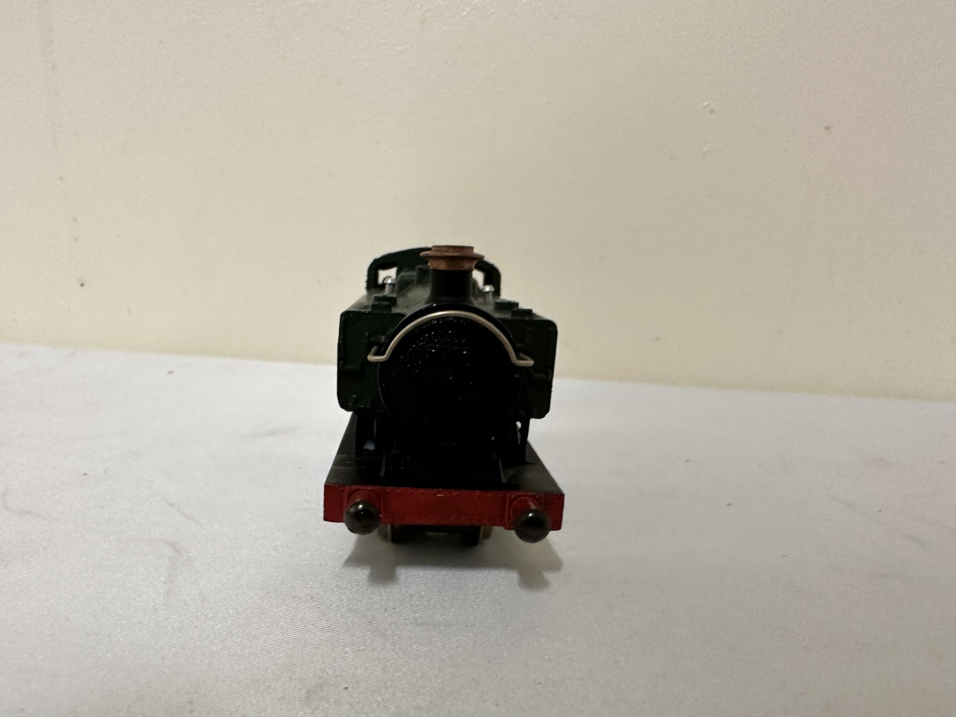 Graham Farish scale model 0-6-0 locomotive in original box - Bild 3 aus 6