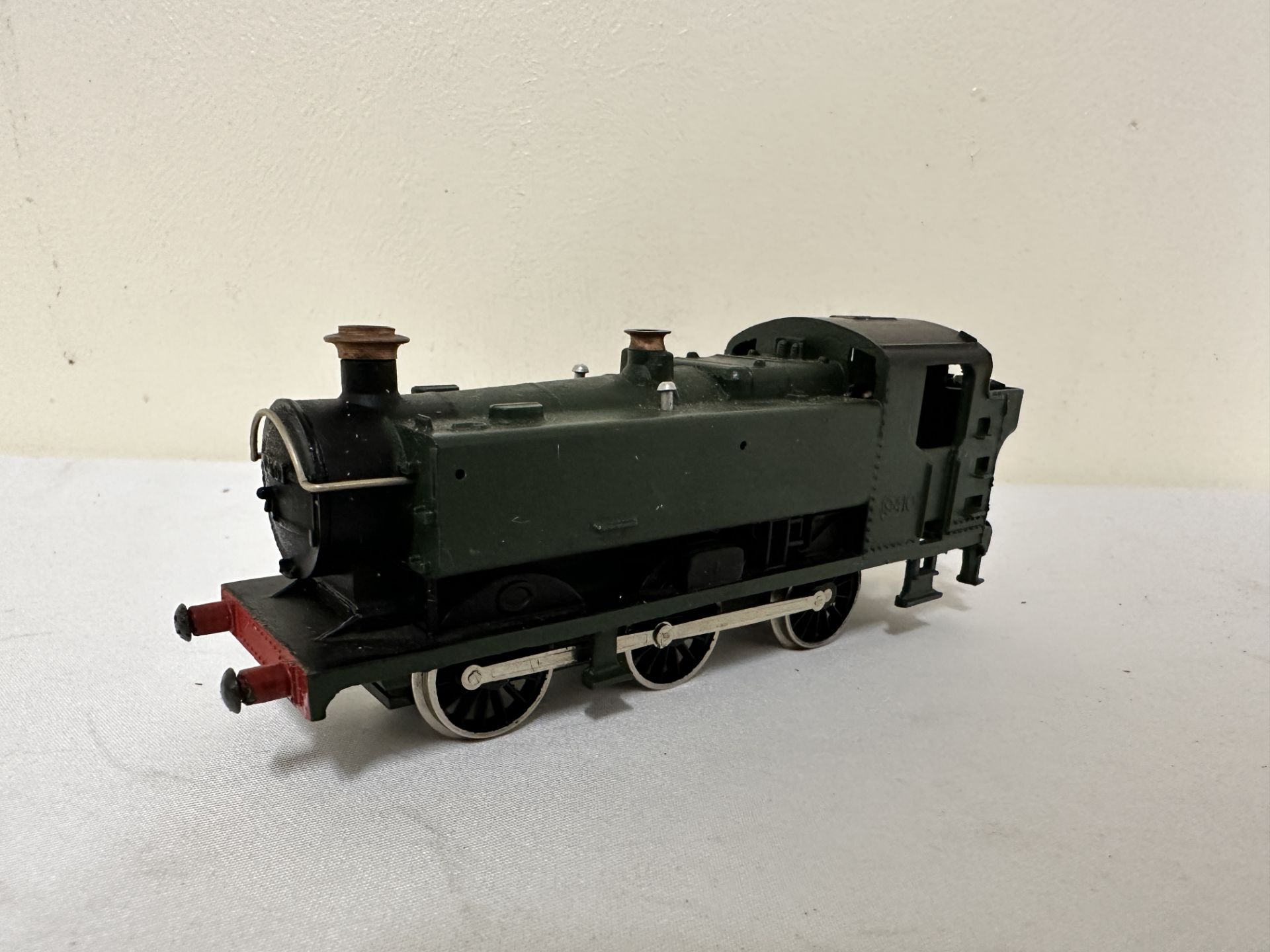 Graham Farish scale model 0-6-0 locomotive in original box - Bild 6 aus 6