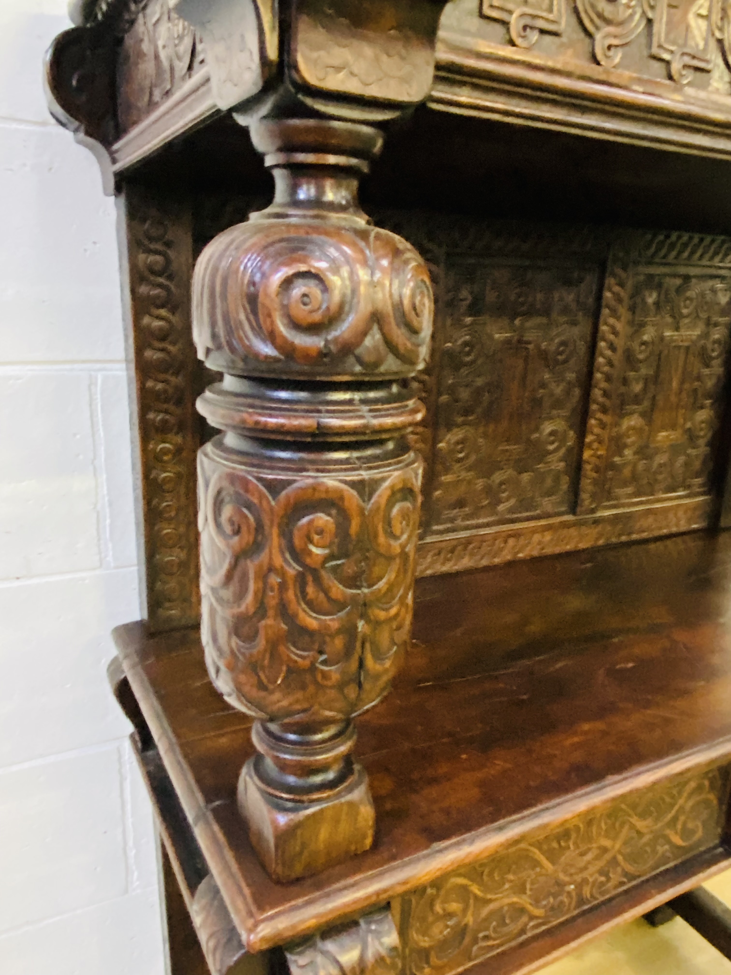 Victorian oak court cupboard - Image 7 of 15