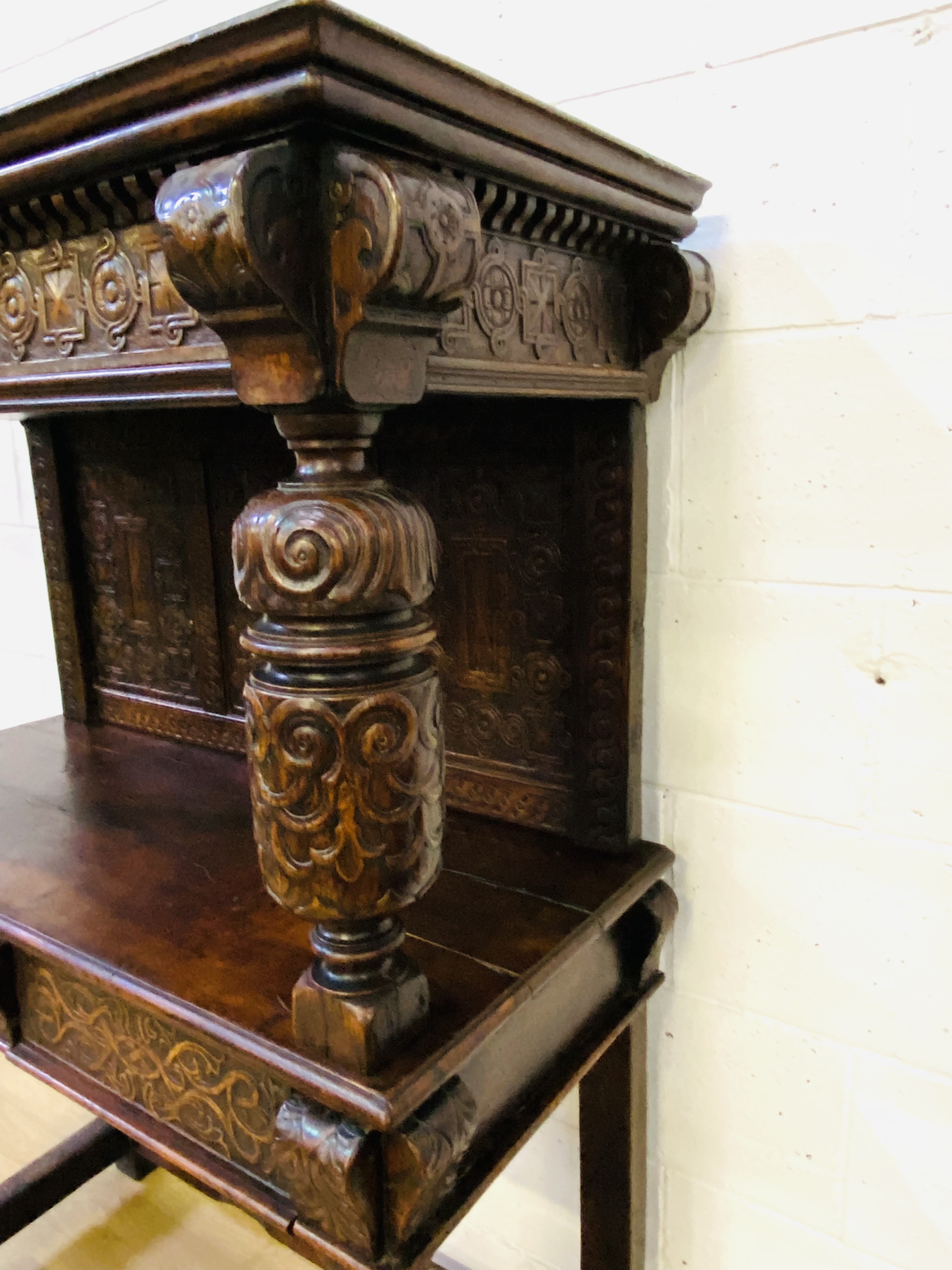 Victorian oak court cupboard - Image 3 of 15