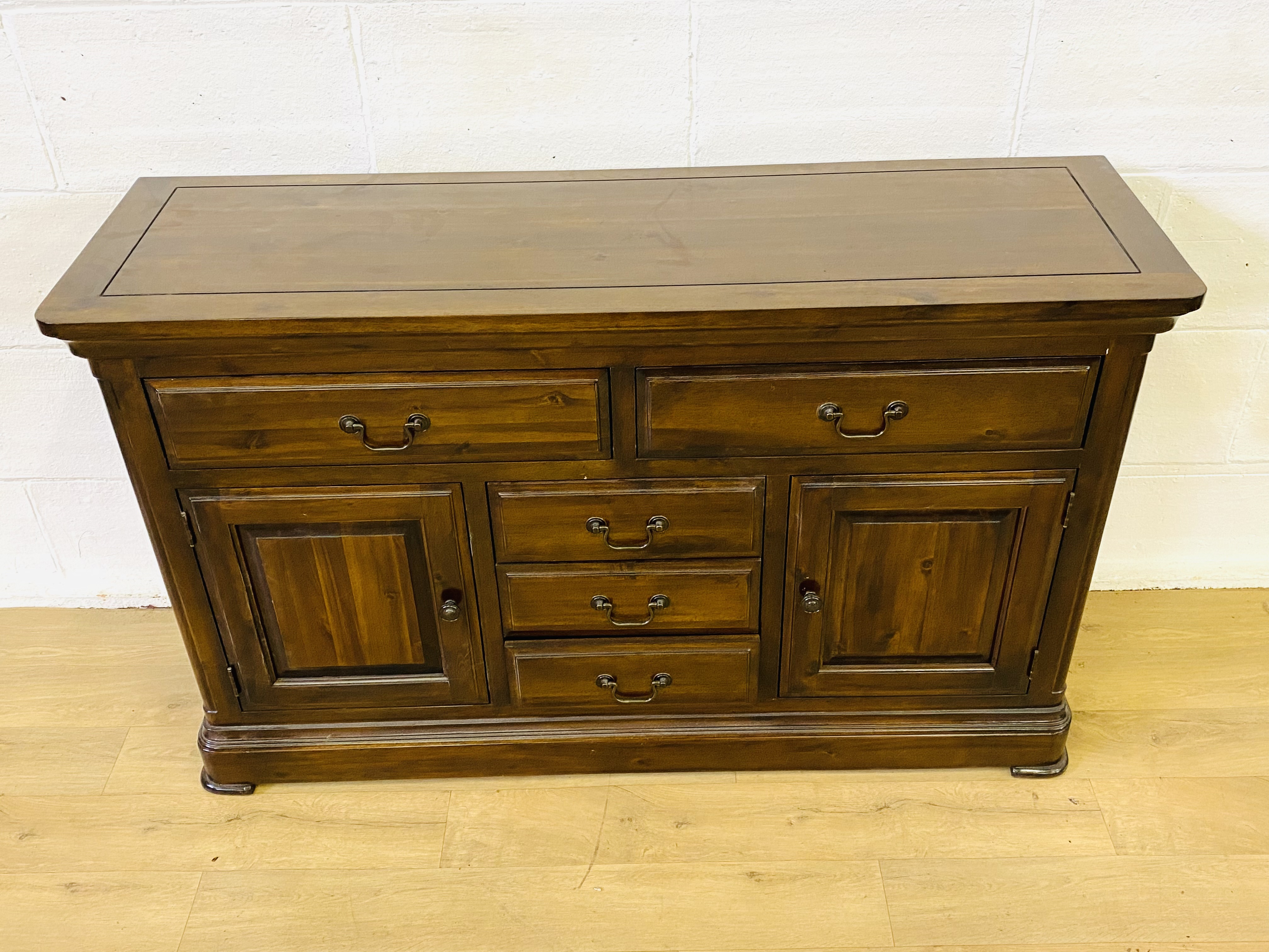 Hardwood sideboard - Image 2 of 8