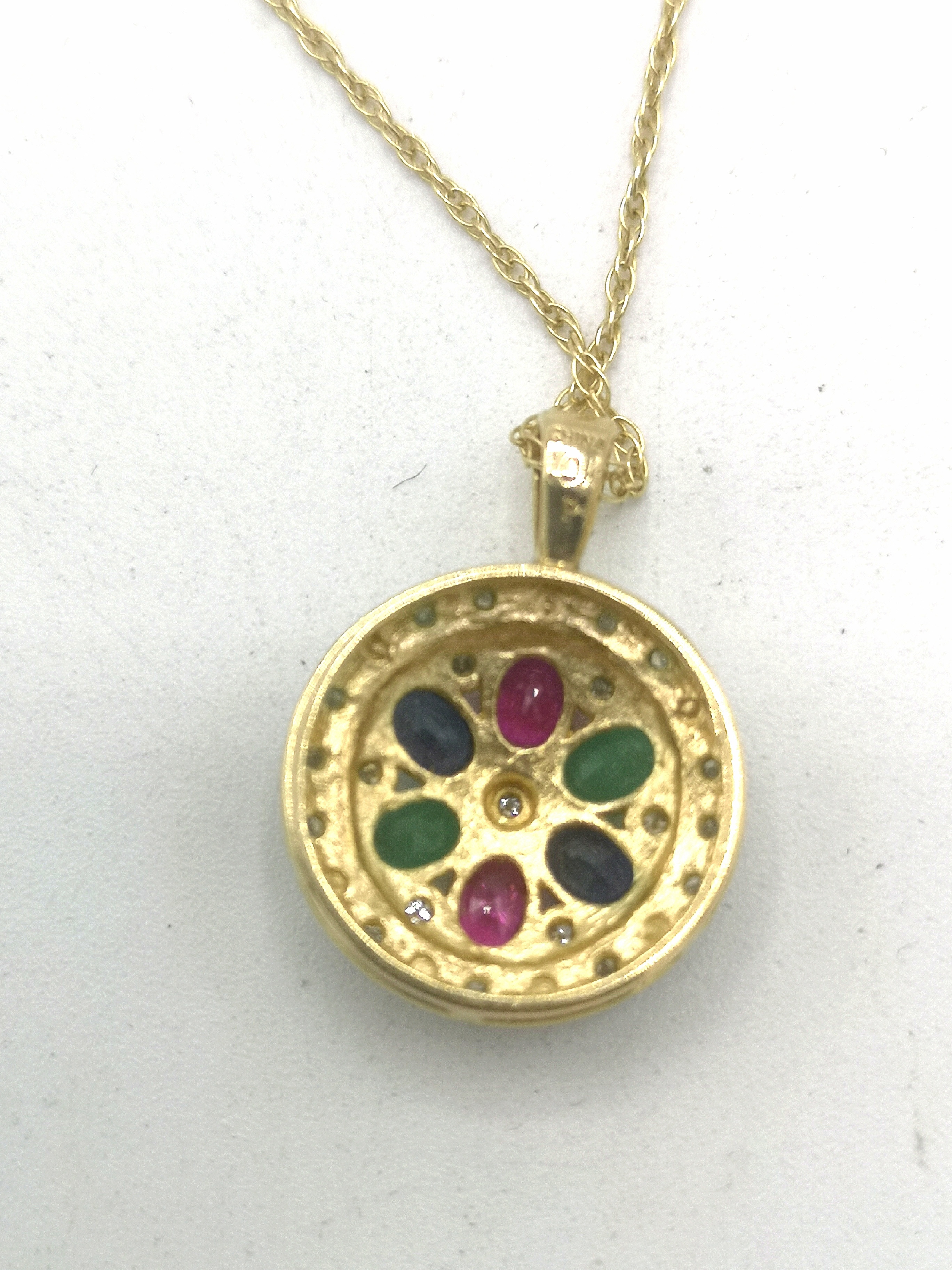 9ct gold pendant set with rubies, emeralds and sapphires - Image 8 of 8