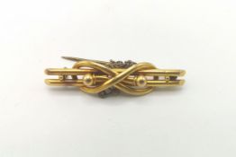 15ct gold brooch