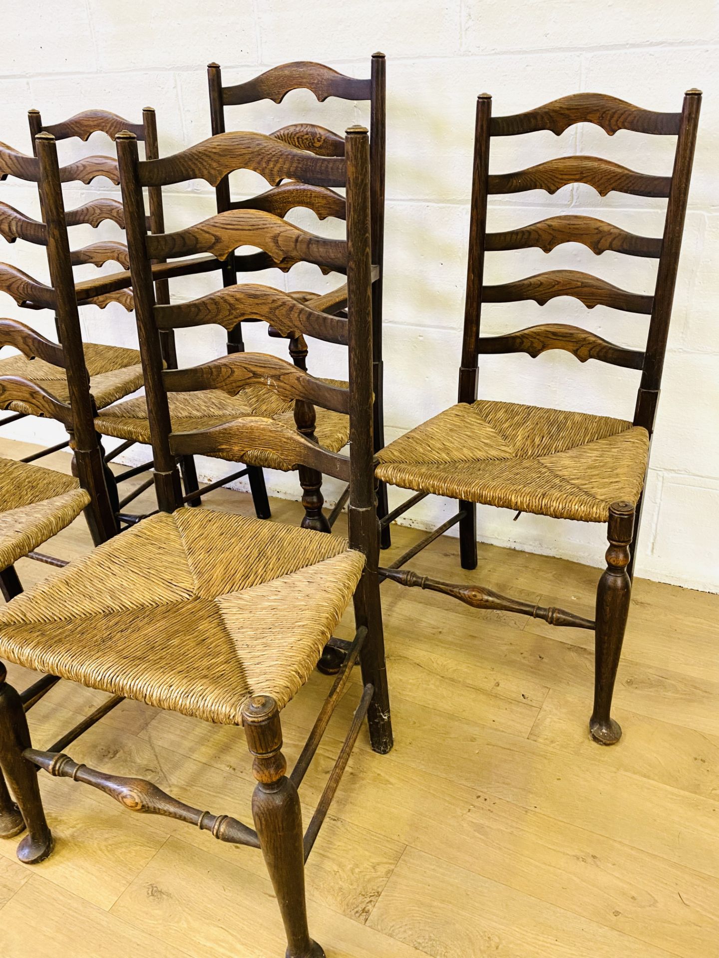 Five oak ladderback dining chairs - Image 6 of 9