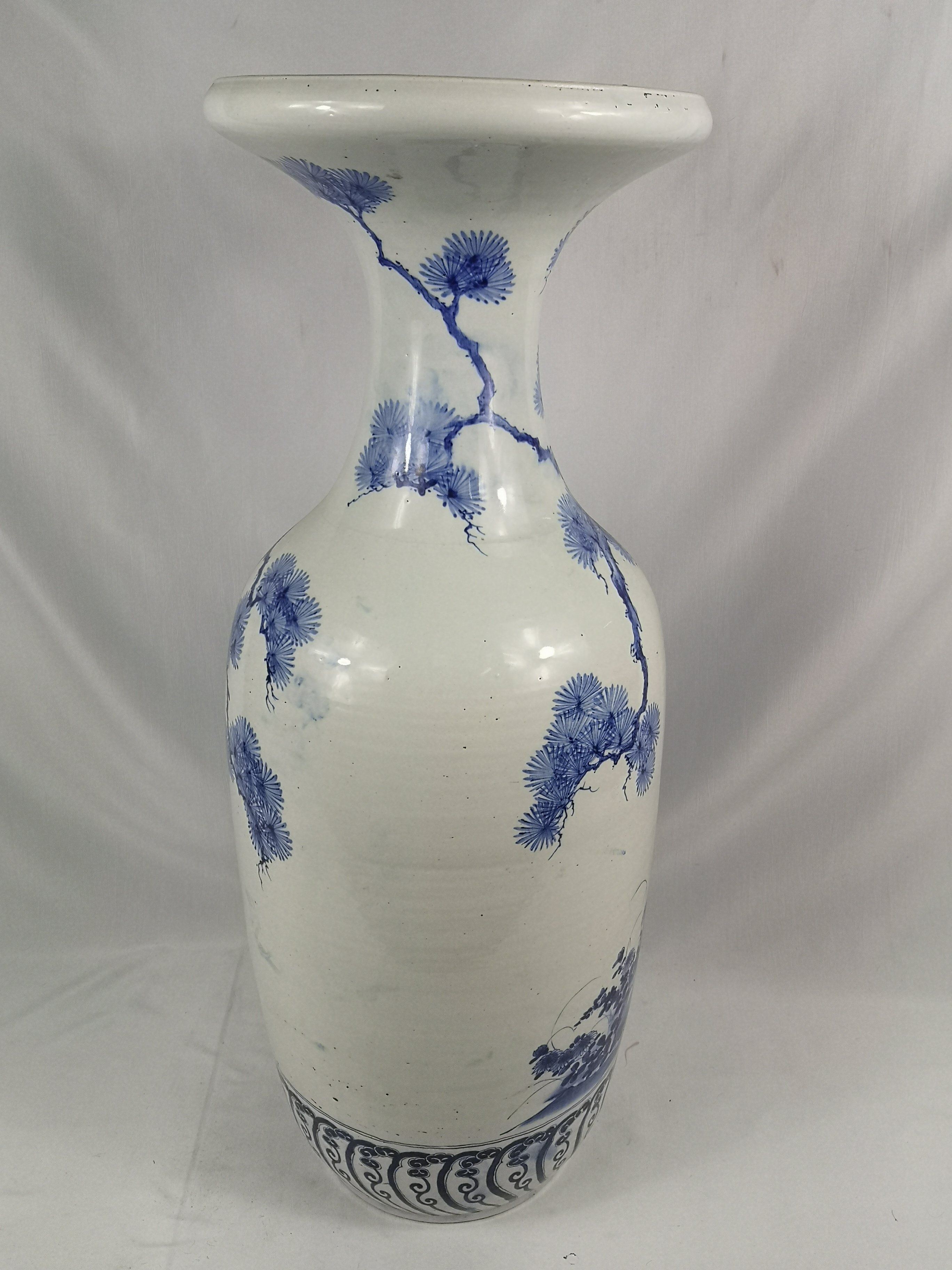 Oriental blue and white vase - Image 2 of 6