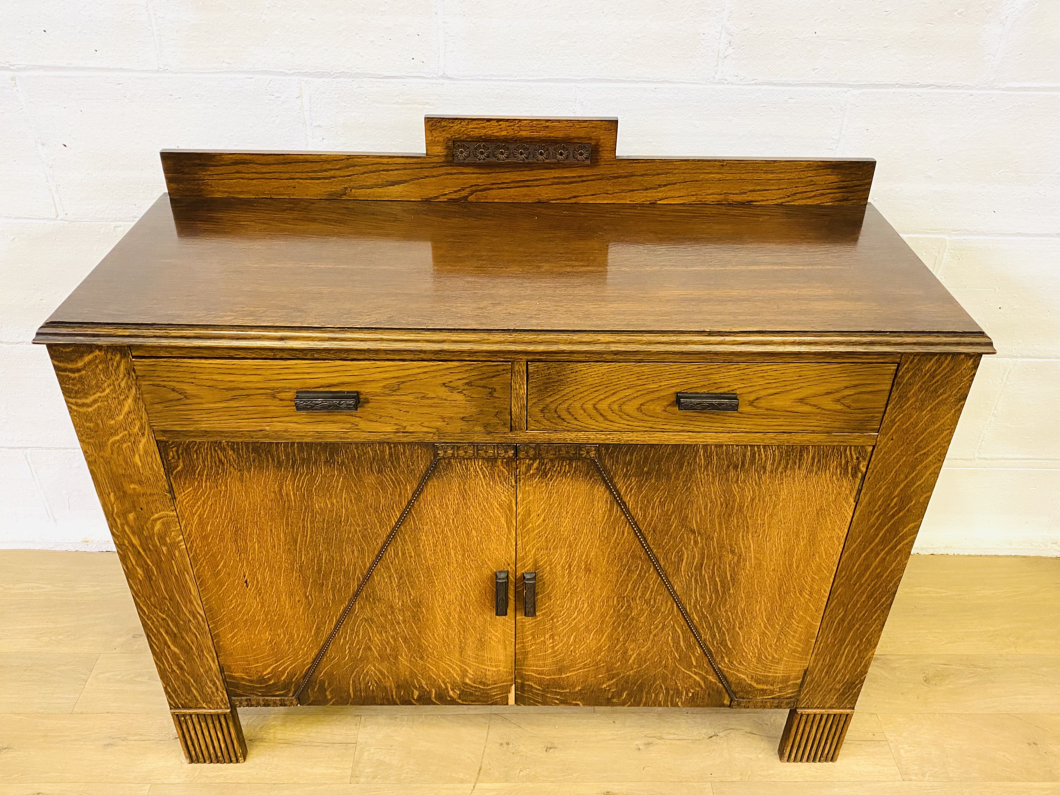 Oak sideboard - Image 4 of 6