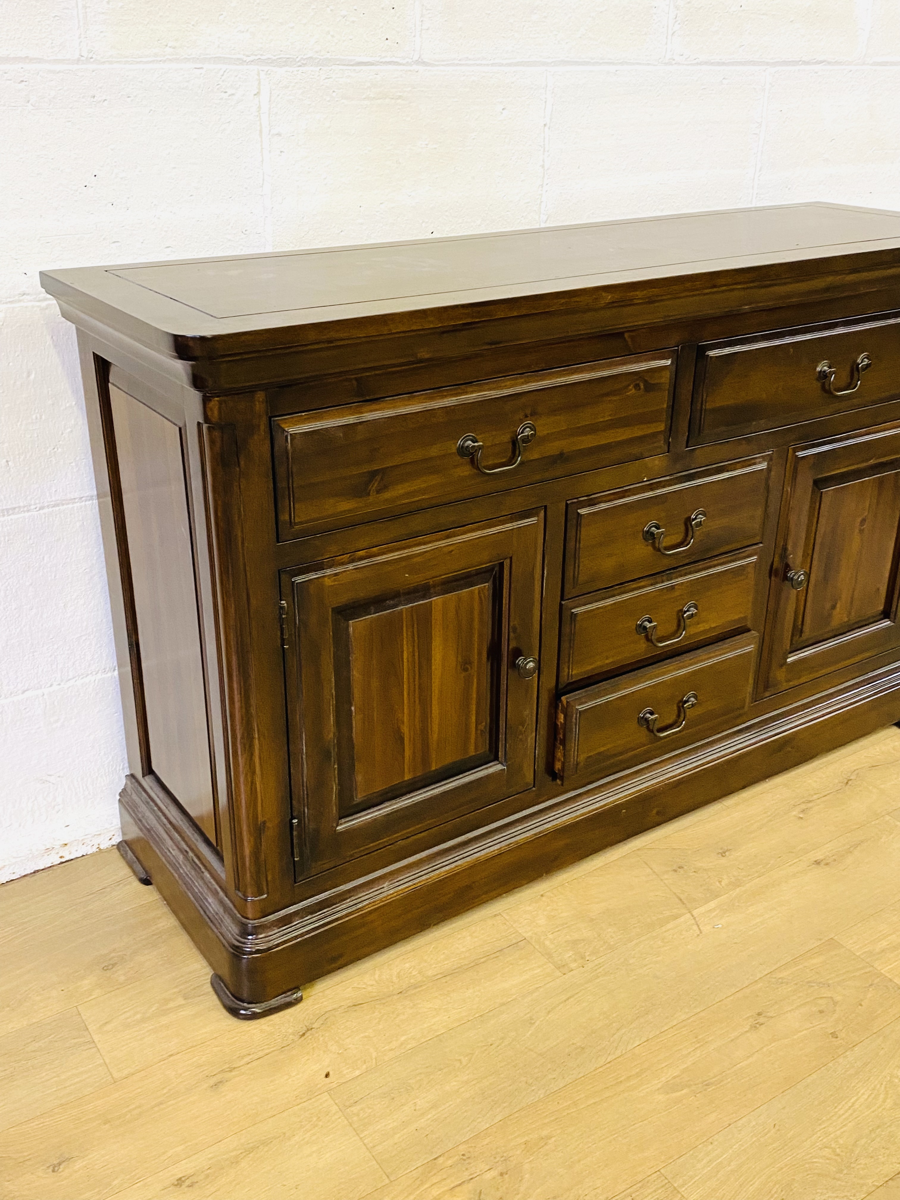 Hardwood sideboard - Image 7 of 8