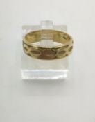 9ct gold band with Celtic design